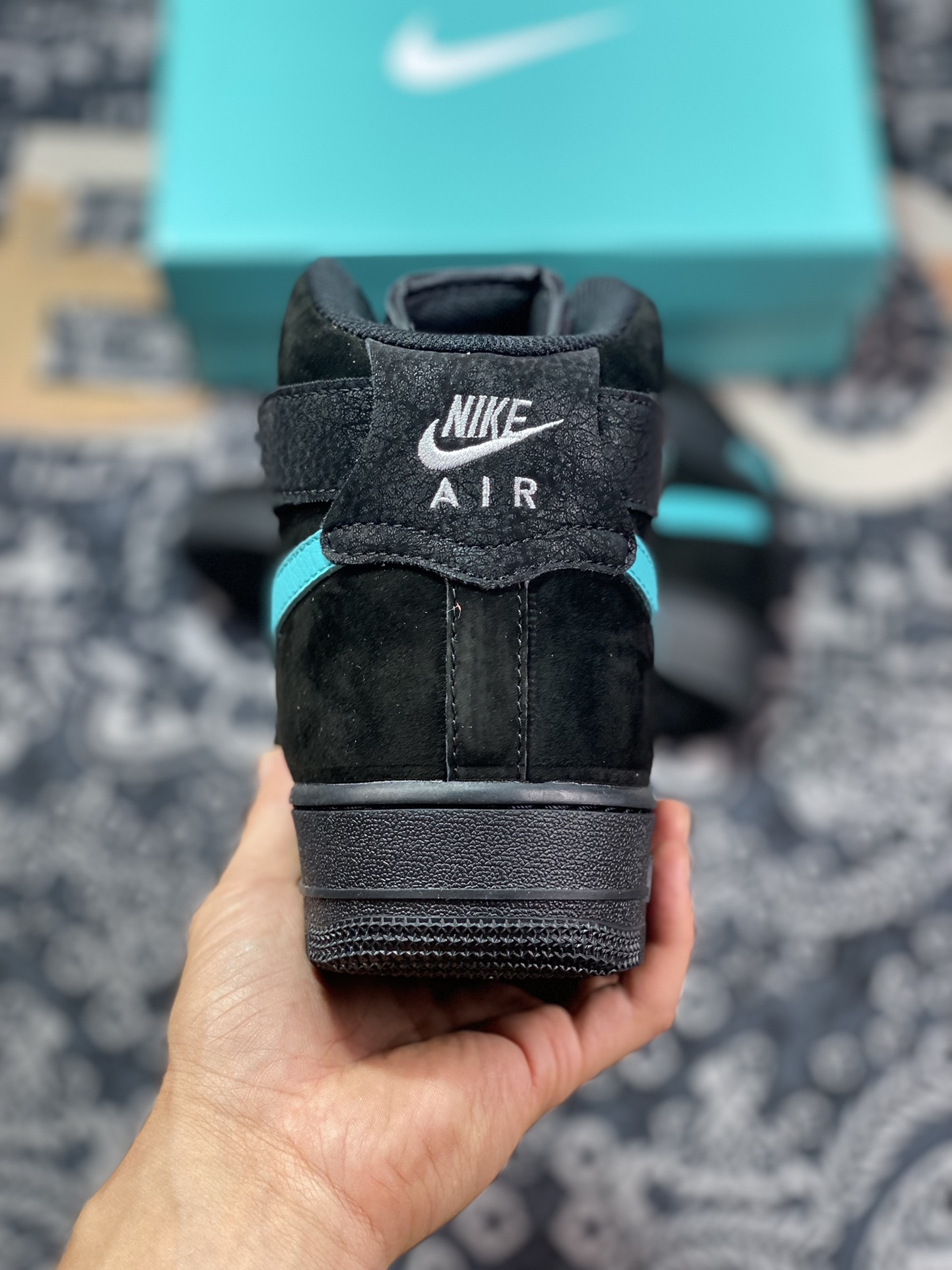 Tiffany & Co. x Nike Air Force 1 High SP ”1837” Air Force One Sneakers ”Suede Black Tiffany Blue” DZ1382-101