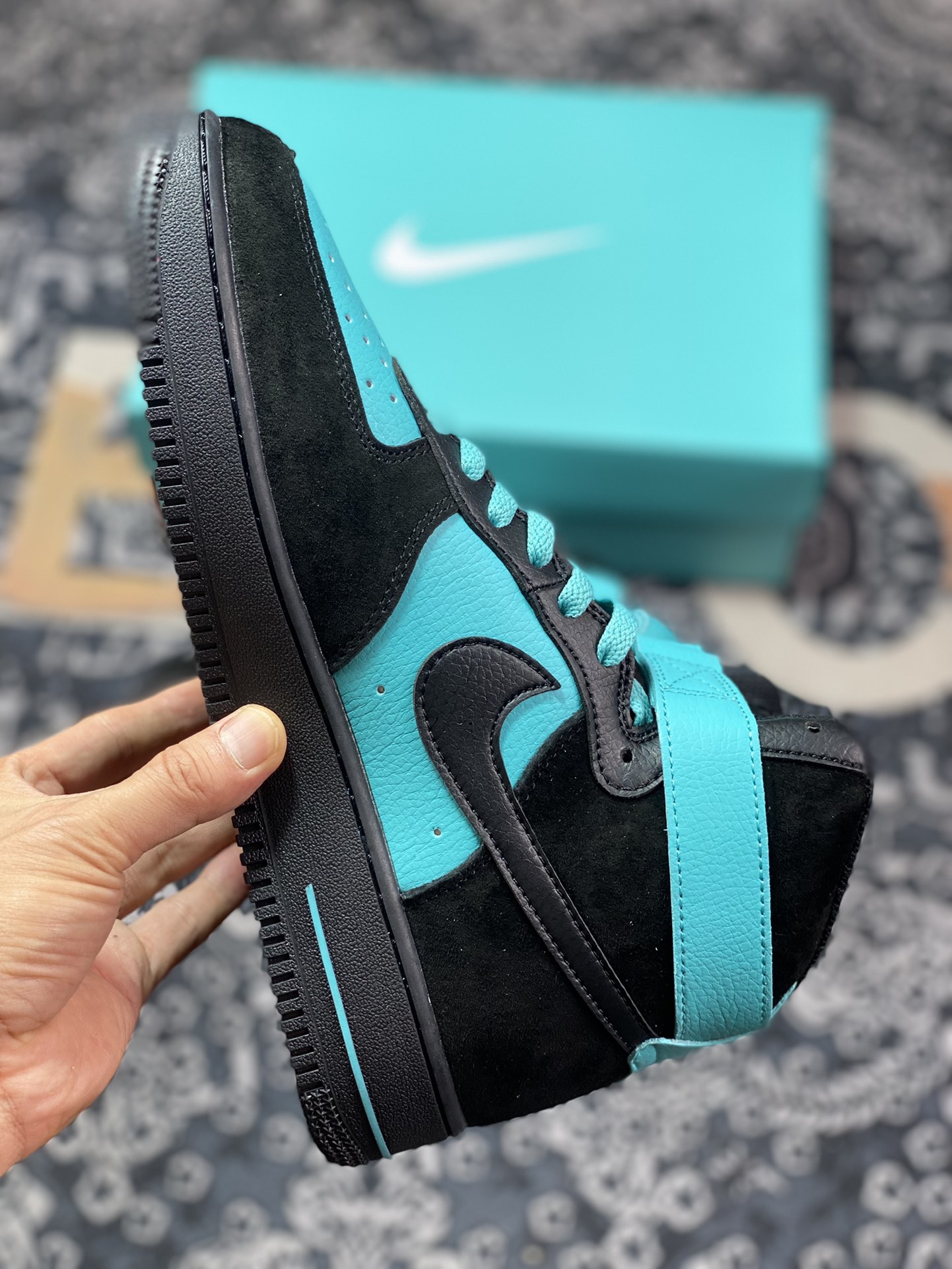 Tiffany/Tiffany & Co. x Nike Air Force 1 High SP”1837 Friends and Family” Air Force One Sneakers ”Splicing Tiffany Blue Black” DZ1382-202