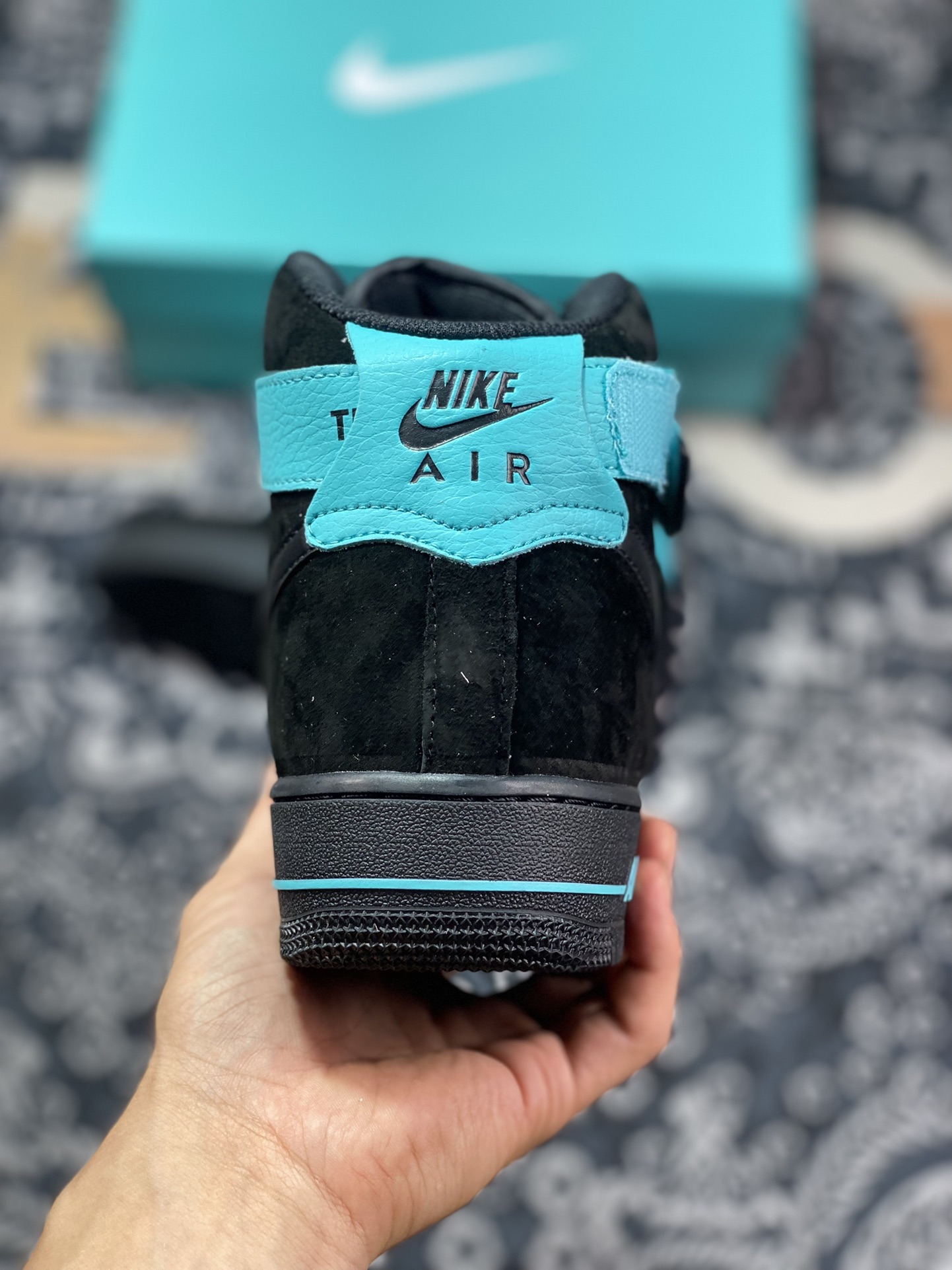 Tiffany/Tiffany & Co. x Nike Air Force 1 High SP”1837 Friends and Family” Air Force One Sneakers ”Splicing Tiffany Blue Black” DZ1382-202