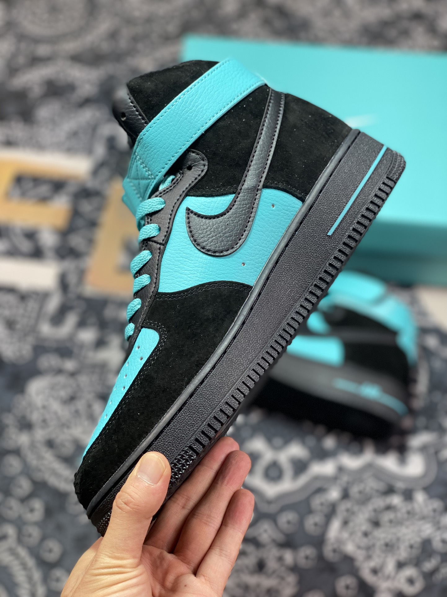 Tiffany/Tiffany & Co. x Nike Air Force 1 High SP”1837 Friends and Family” Air Force One Sneakers ”Splicing Tiffany Blue Black” DZ1382-202