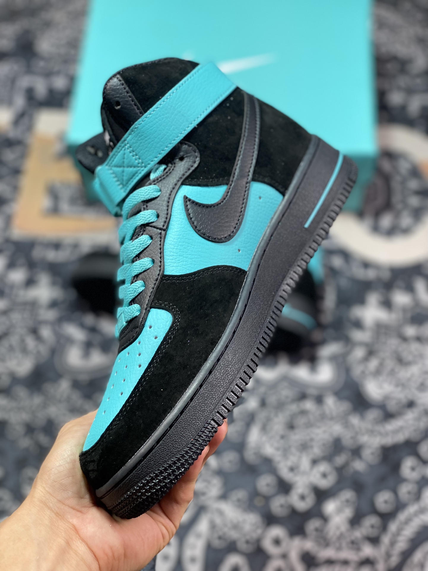 Tiffany/Tiffany & Co. x Nike Air Force 1 High SP”1837 Friends and Family” Air Force One Sneakers ”Splicing Tiffany Blue Black” DZ1382-202