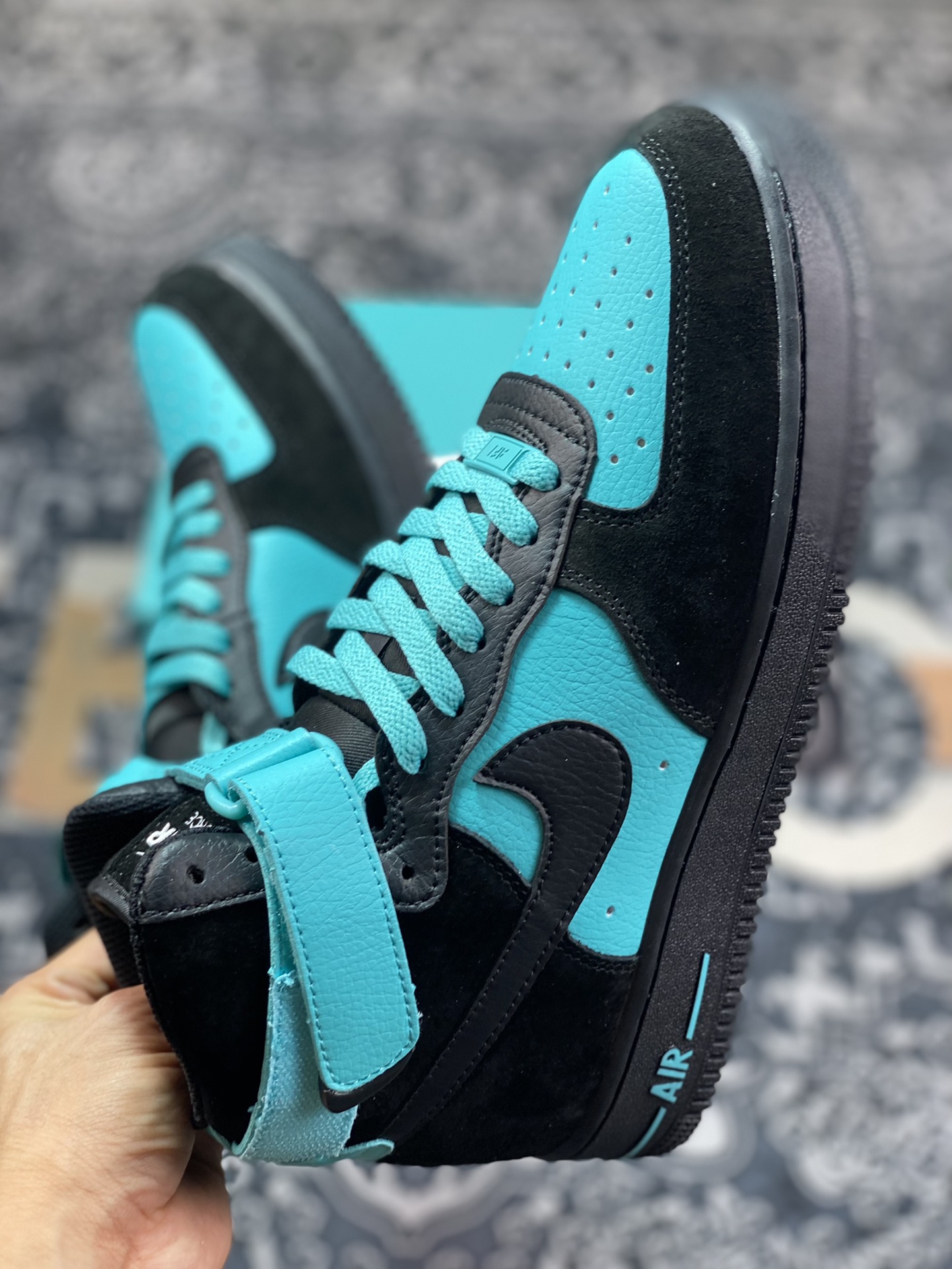 Tiffany/Tiffany & Co. x Nike Air Force 1 High SP”1837 Friends and Family” Air Force One Sneakers ”Splicing Tiffany Blue Black” DZ1382-202