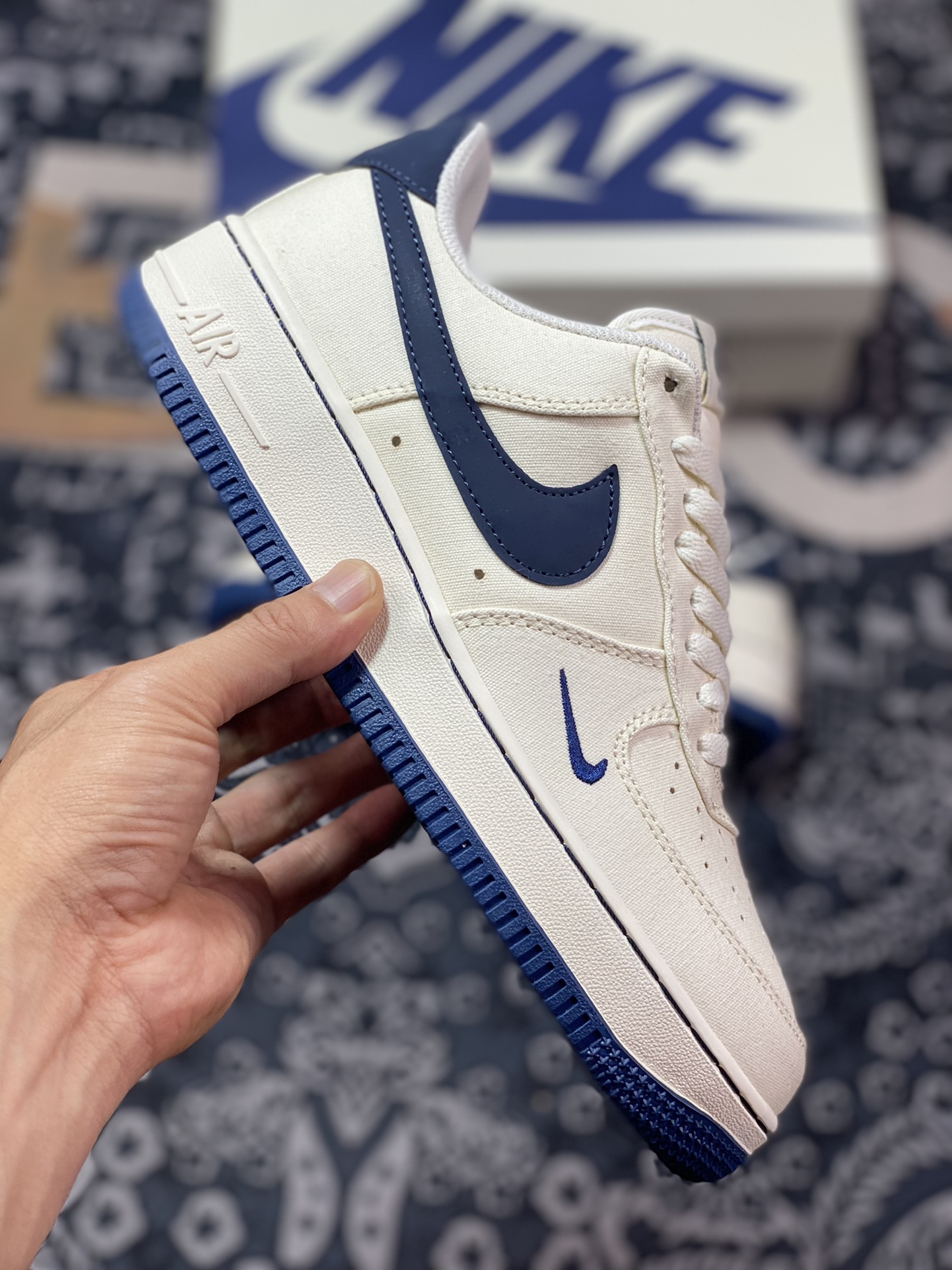 Nike Air Force 1'07 Low QS”Sail/Dark Blue/Reflection Mini Swoosh” Air Force One Sneakers ”Canvas Off-White Dark Blue Reflective Small Swoosh” ME0112-566