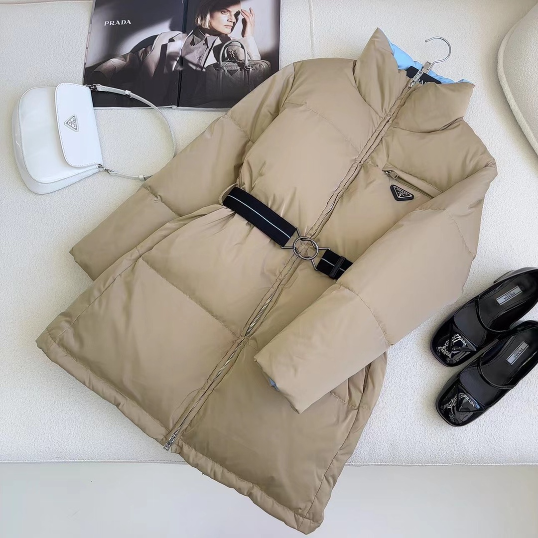 独家首发 原单品质 PD 25Ss——秋冬新品 立领腰带中长款面包羽绒服 🖤配送腰带 立体剪裁H版型经典