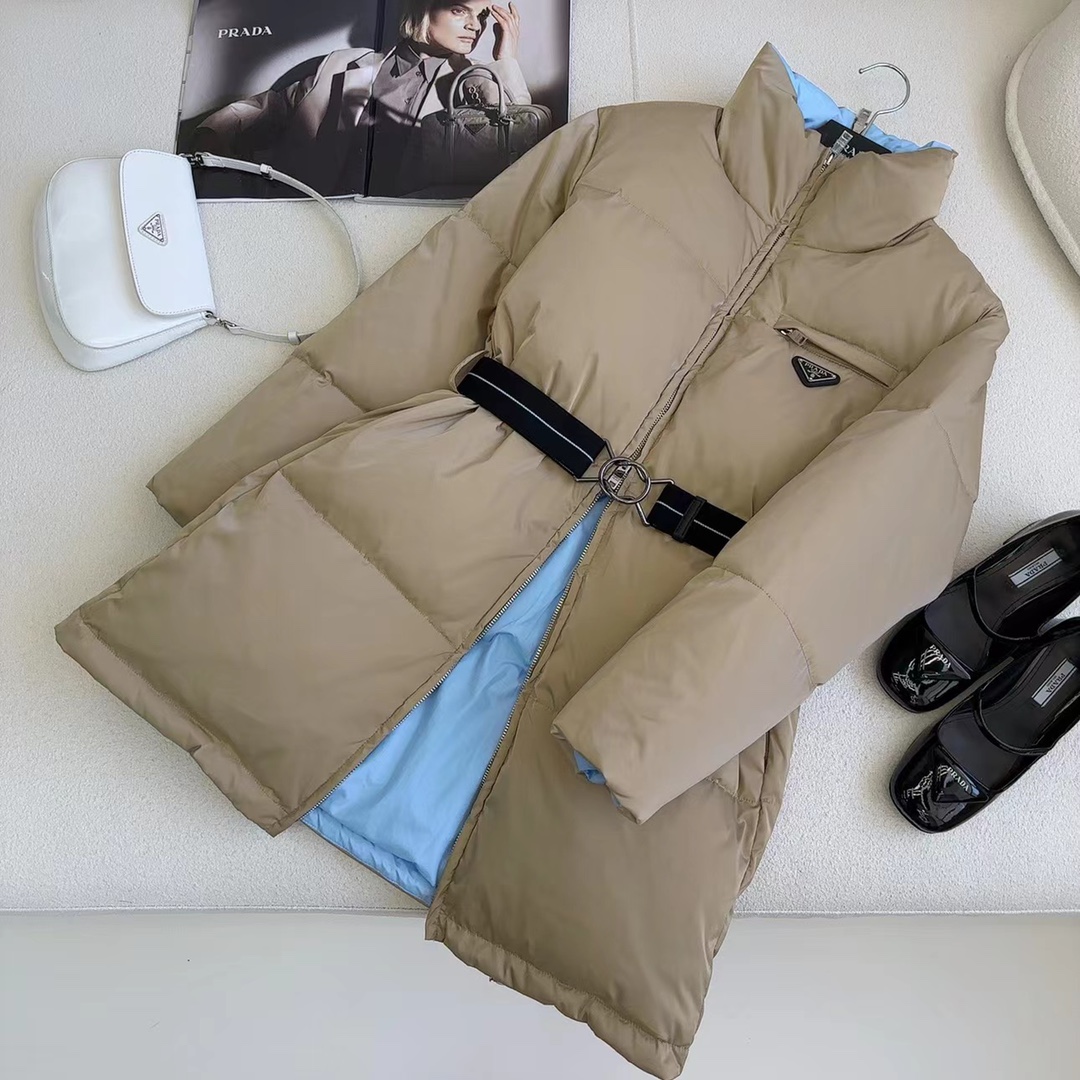 独家首发 原单品质 PD 25Ss——秋冬新品 立领腰带中长款面包羽绒服 🖤配送腰带 立体剪裁H版型经典