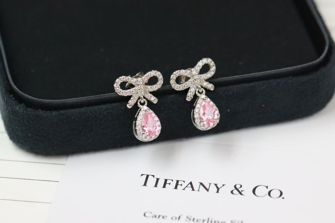 Tiffany & Co. Tiffany&Co. 粉钻水滴蝴蝶结 耳钉 925银
