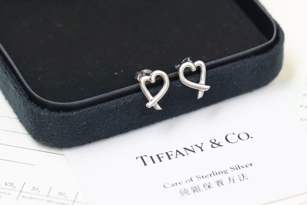 Tiffany & Co. Tiffany&Co. 交叉爱心 耳钉 925银
