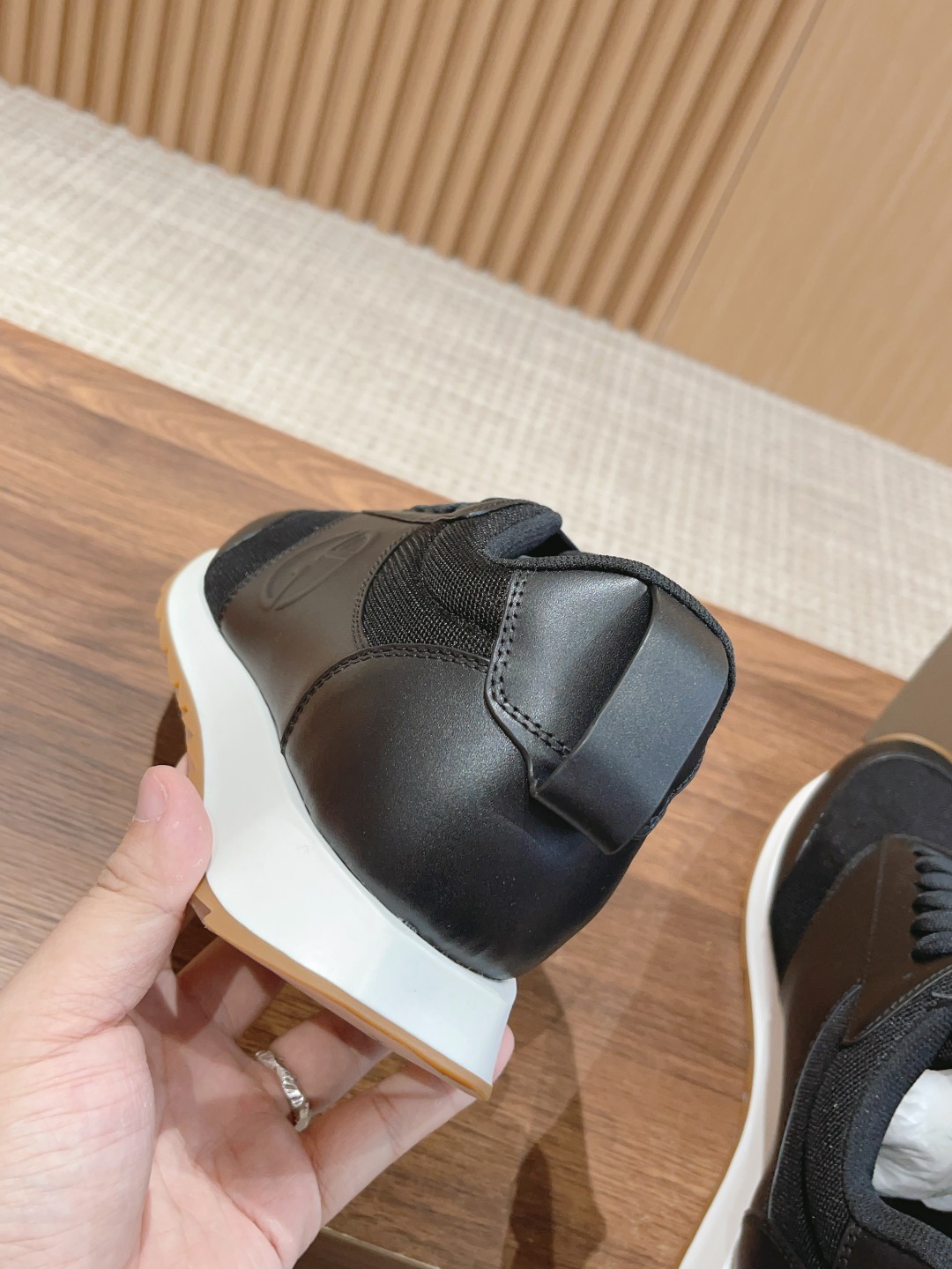 Review of Amani Classic Sports Recreational Shoes with Meta-Sensor Fabrics - 图片 9