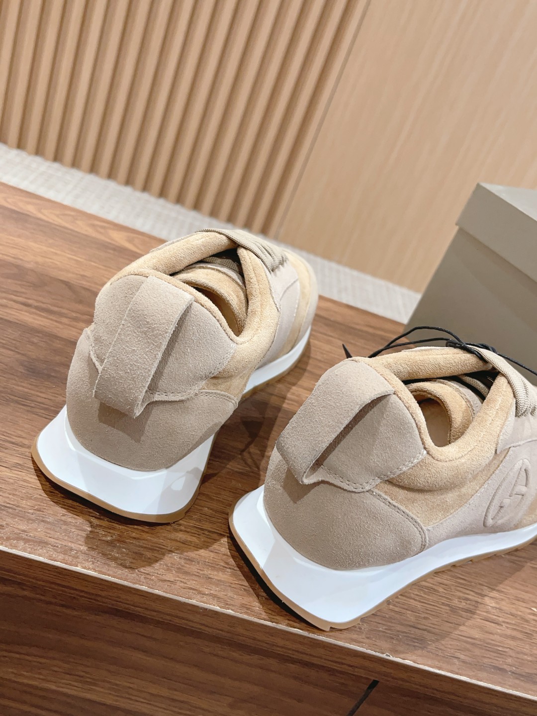 Amani Classic Sports Shoes: Meta-Sensor Fabrics, 3D GA Detail, Transformational Design - 图片 9