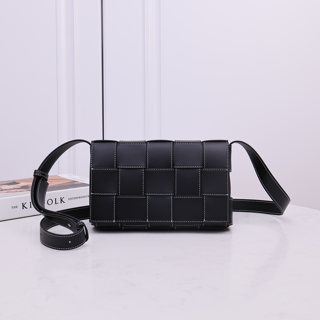 Woven Square Flap Shoulder Bag Contrast Stitching