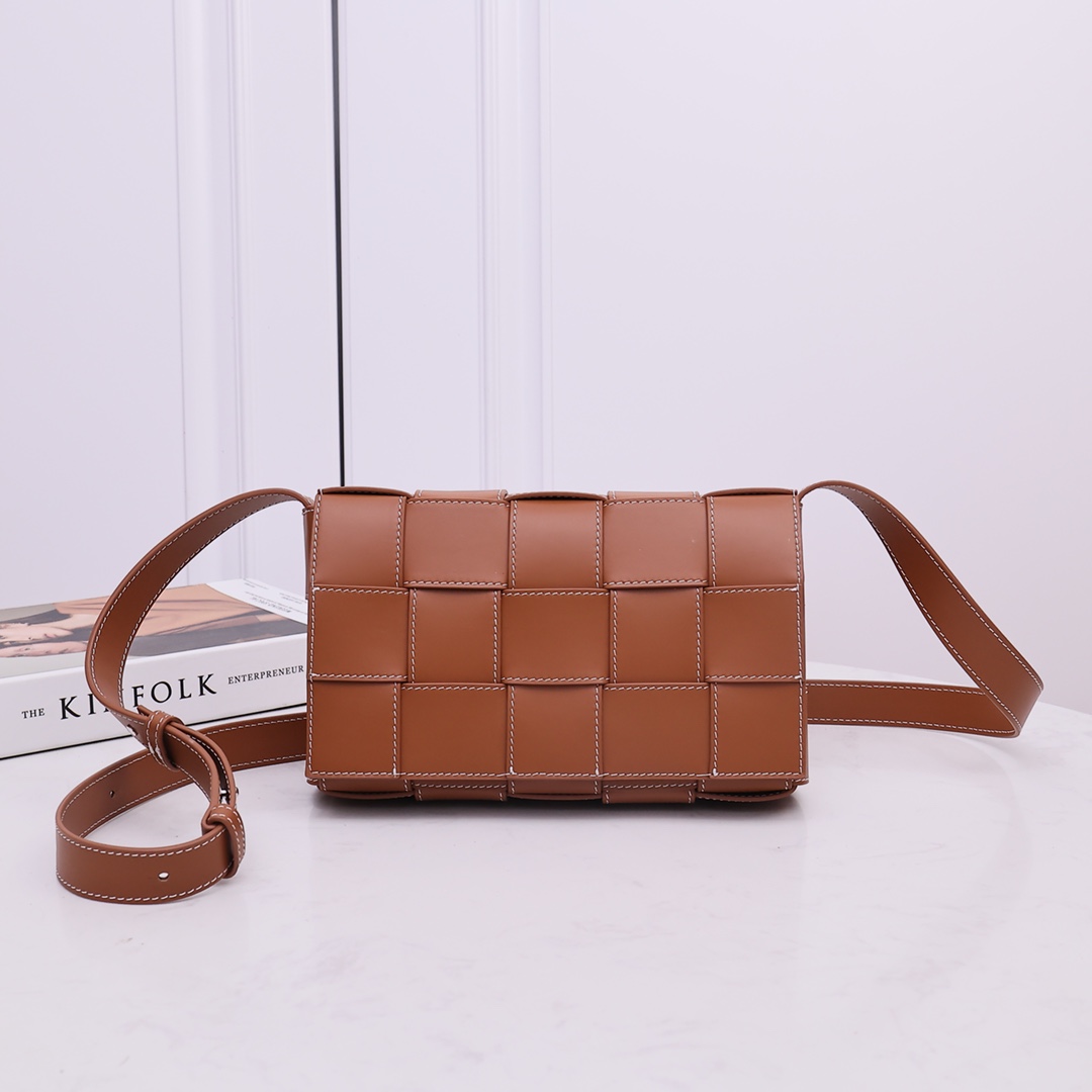 Woven Square Contrast Stitching Leather Crossbody Bag