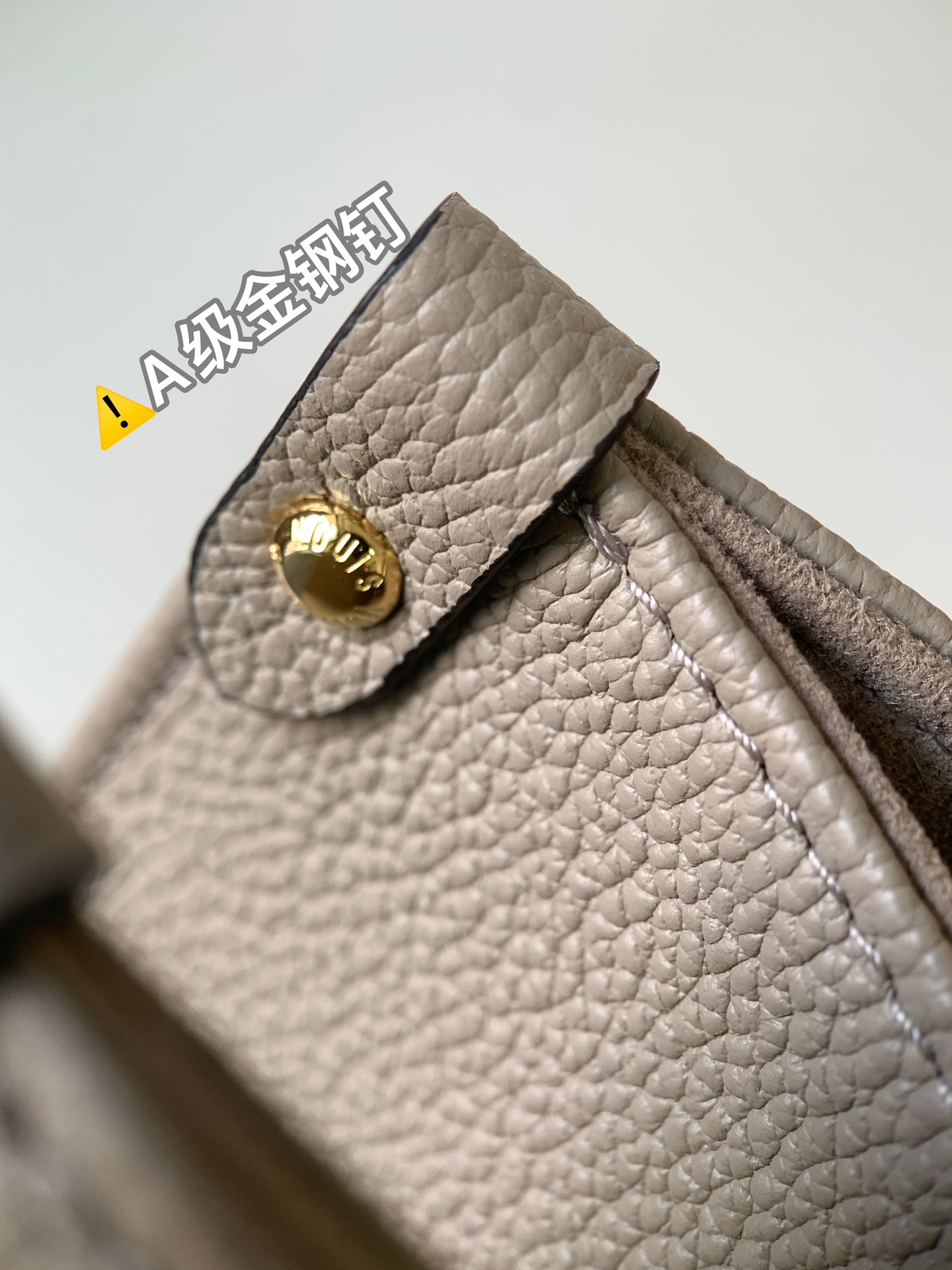 Louis Vuitton OnTheGo 中号手袋