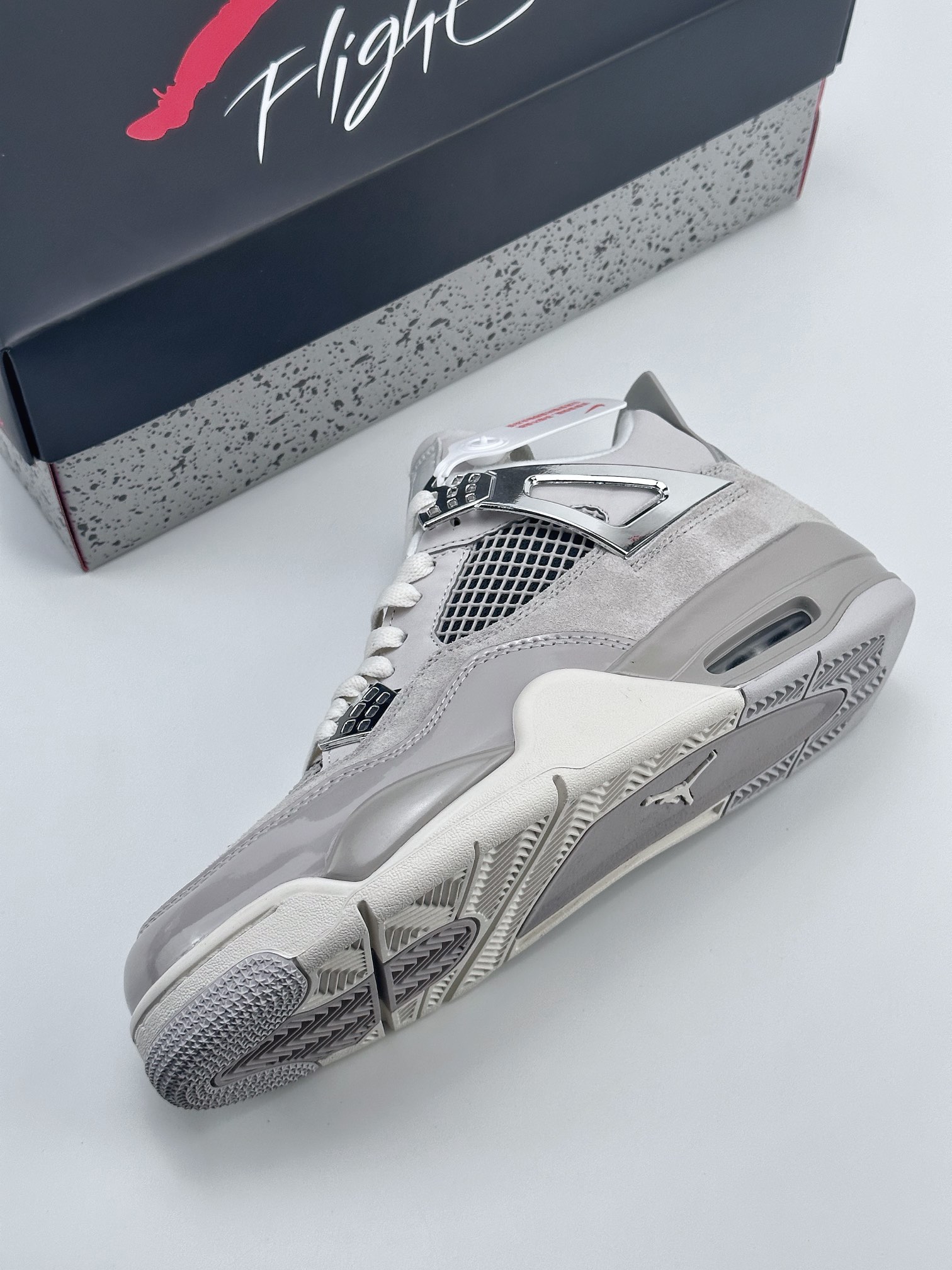 Air Jordan 4 Retro ”Lihgt lron Ore” Suede Gray AQ9129-001