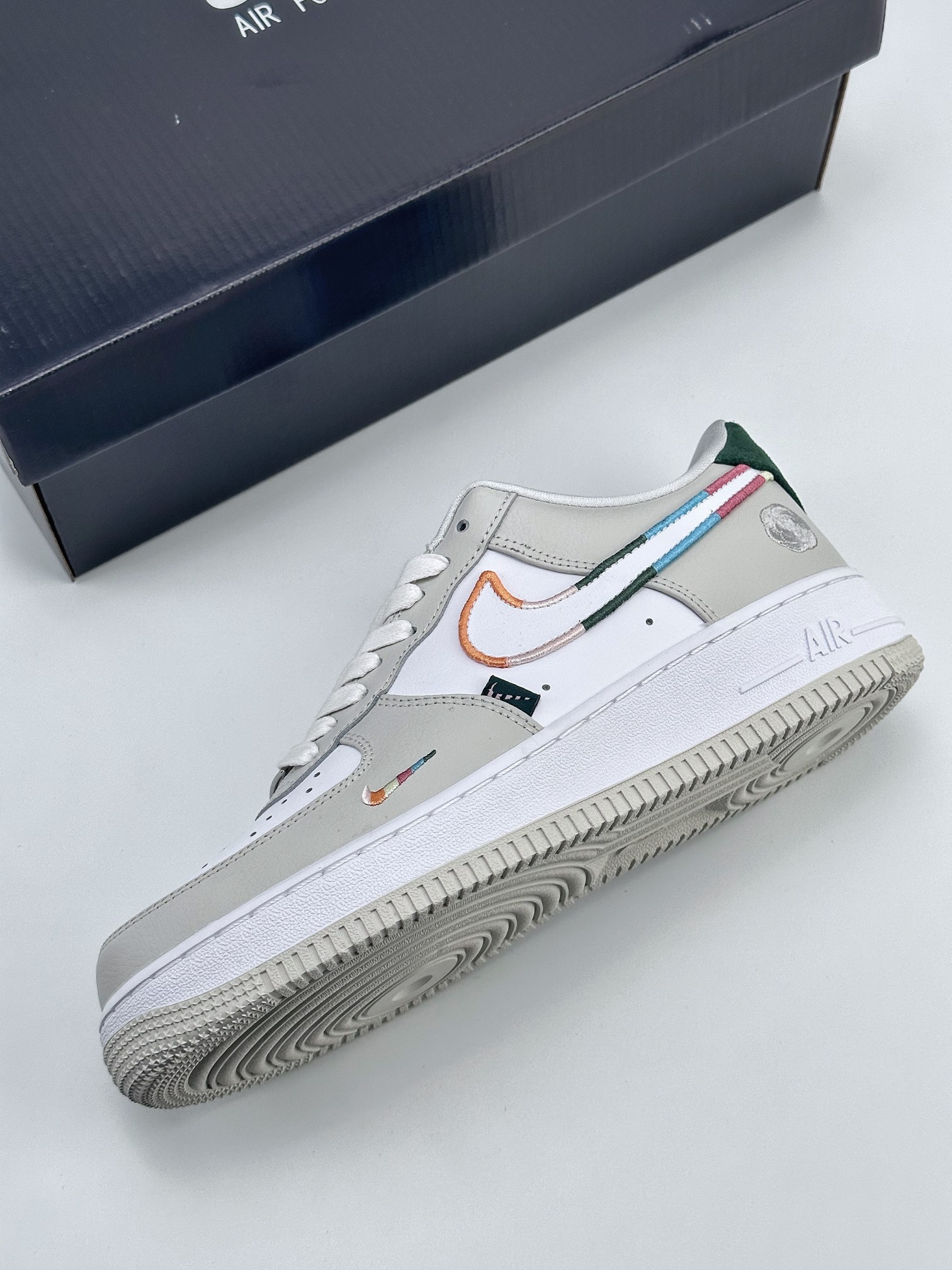 Nike Air Force 1 Low 07 Colorful Line Hook FN8924-111