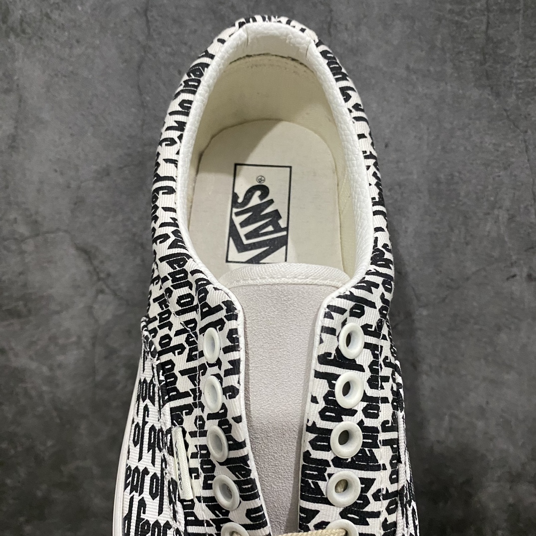 The pure original version of the strongest version currently on the market Fear Of God x Vans Era 95 DX Fear of God