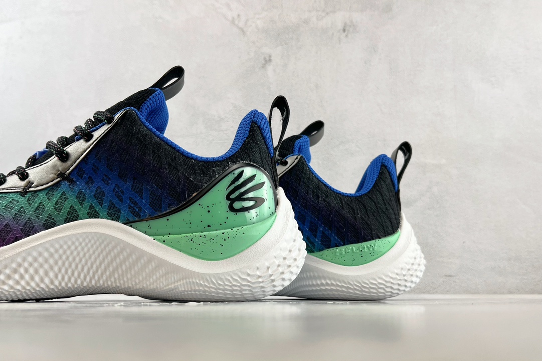 Under Armour CURRY 10 Northern Lights Item No.: 3025621 500 Size: 36 36.5 37.5 38 38.5 39 40 40.5 41 42 42.5 43 44 45