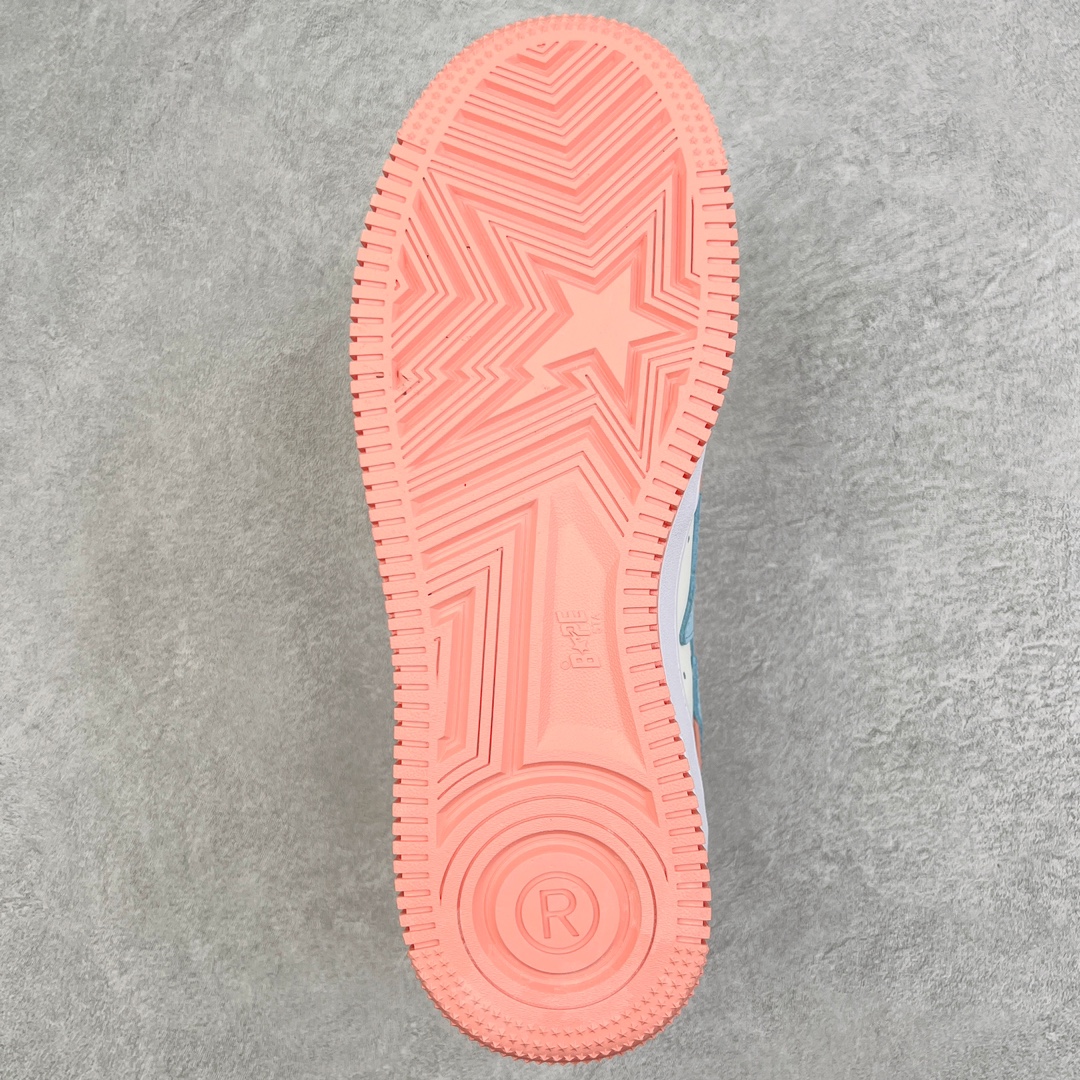 图片[9]-＃PB版 福利特价 Bape Sta To Low 明星同款 猿人头经典皮革低帮运动休闲板鞋 粉蓝 全套原纸板楦头开发 确保原汁原味 市场最完美低趴版型 一比一鞋头弧度高度鞋身弧度 外贸平台指定订单 匠心打造 开发时长超过半年 独家私模磨具冲刀加持 原厂特供皮料光泽色卡零偏差 内里均采用市场最好的超软原厂填充棉 原数据进口机台高频印压LOGO 最高QC检验标准 控制溢胶瑕疵 深浅定位均保持zp一致 中底嵌入Ortholite缓震材质 全套原包装 包含猿人logo 定制防尘袋 尺码：36 36.5 38 38.5 40 40.5 41 42 42.5 43 44 44.5 45 46-选品中心