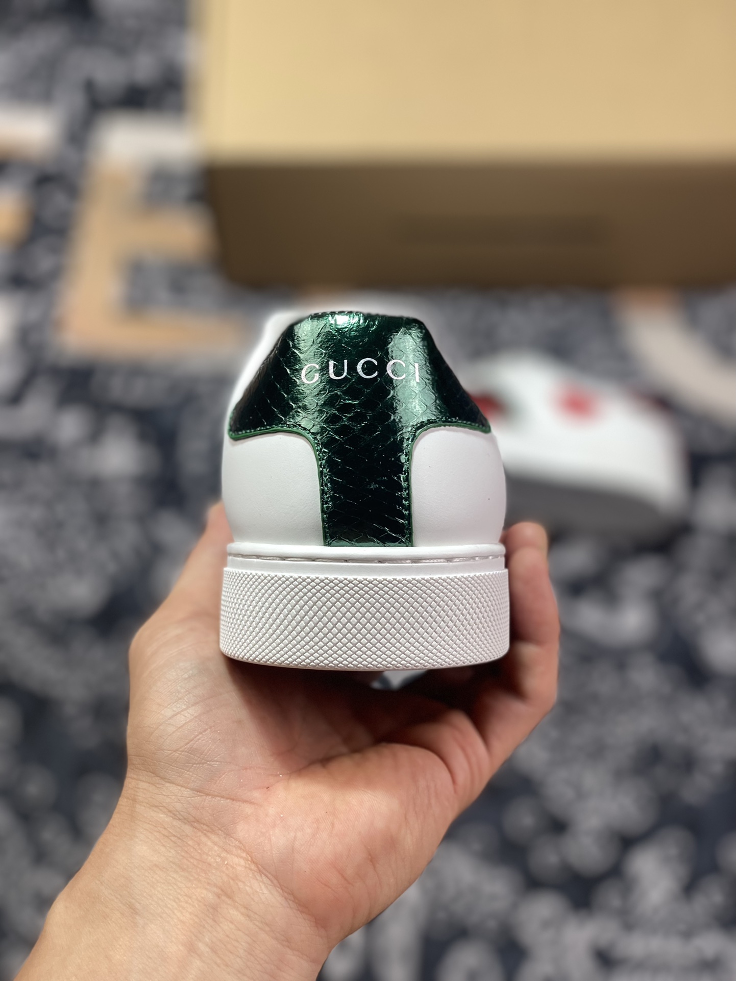 Gucci 1970 ACE Low Sneaker series low-top retro sneakers ”leather white red green love Valentine's Day” 747953 AAB8C 9113