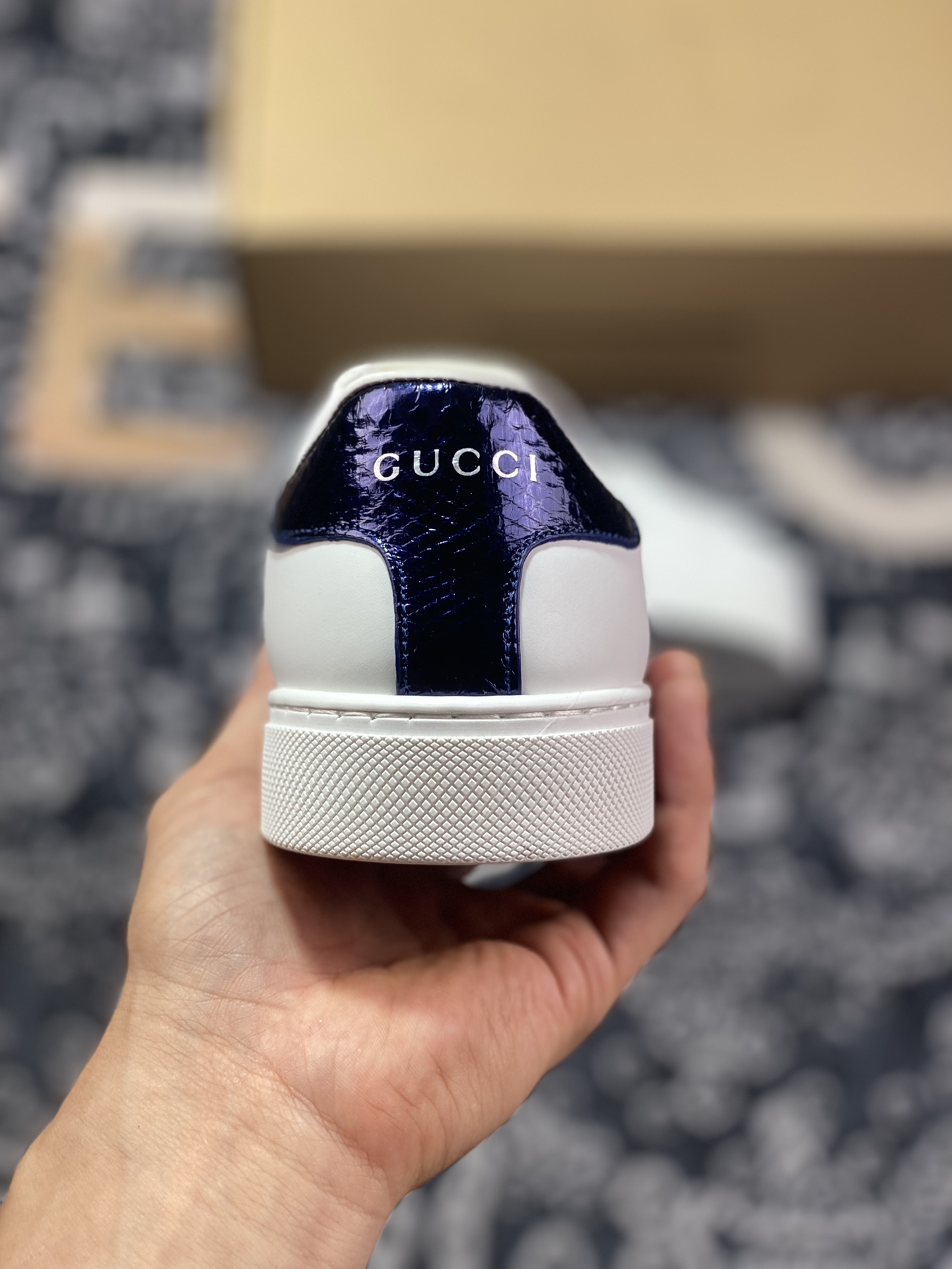 Gucci 1970 ACE Low Sneaker series low-top retro versatile casual sports white sneakers ”leather white red dark blue ribbon snake tail” 747953 AAB8C 9112