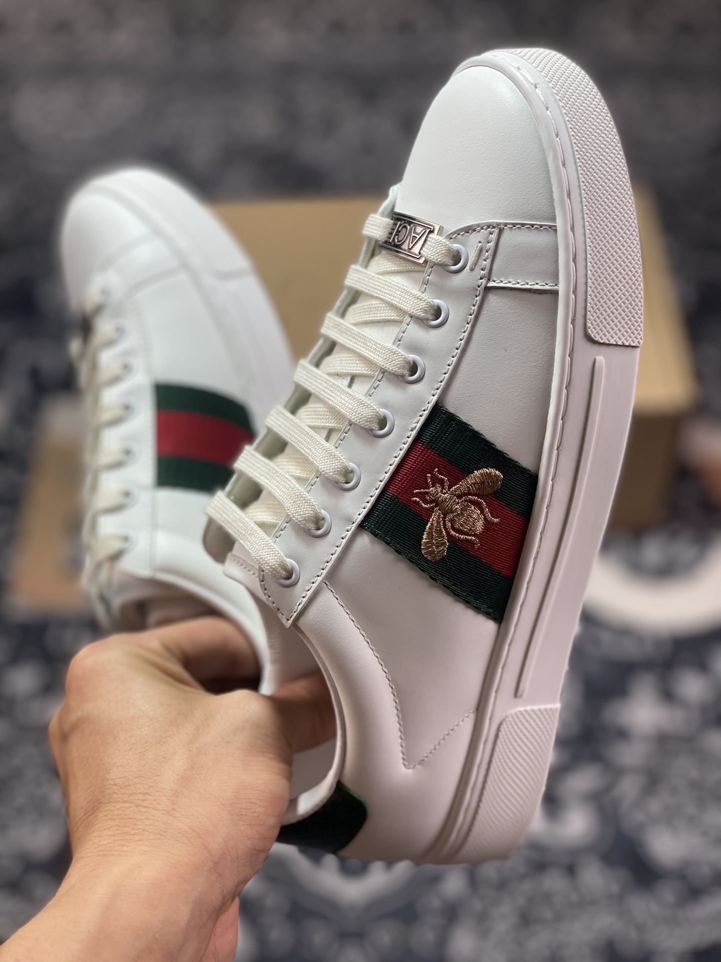 Gucci 1970 ACE Low Sneaker series low-top retro versatile casual sports white sneakers ”leather white green red and green mandarin duck bee” 747953 AAB8C 9110