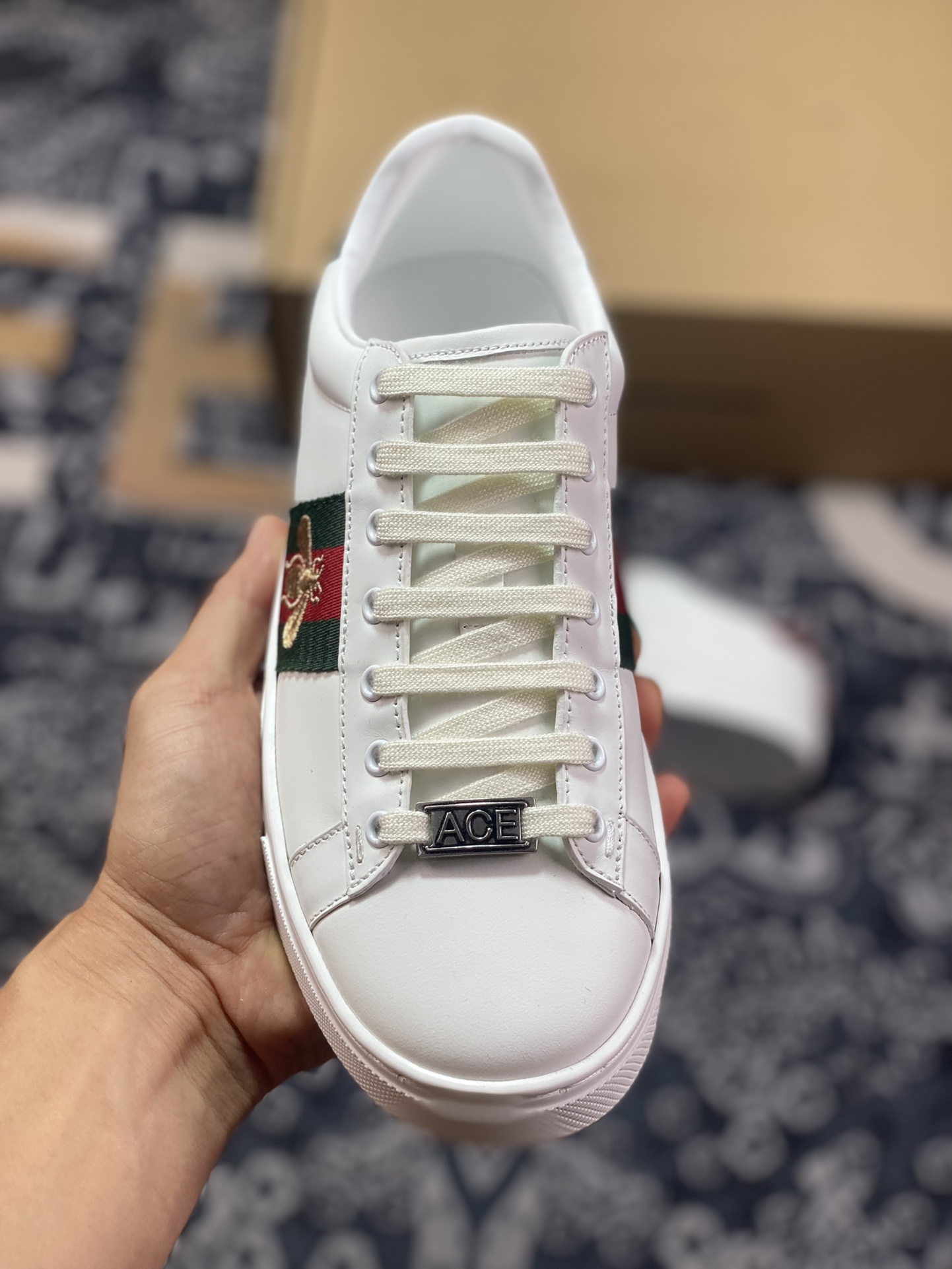 Gucci 1970 ACE Low Sneaker series low-top retro versatile casual sports white sneakers ”leather white green red and green mandarin duck bee” 747953 AAB8C 9110