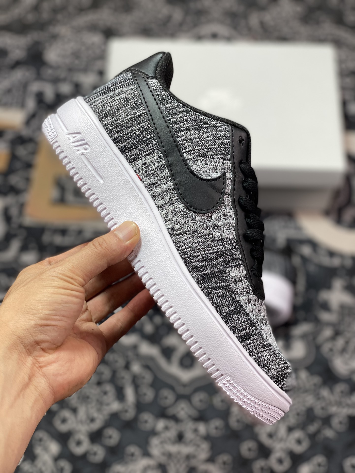 Nike Air Force 1 Low Flyknit ”White/Black/Oreo” 2.0 Air Force 1 running shoes ”Knitted black and white Oreo” AV3042-001