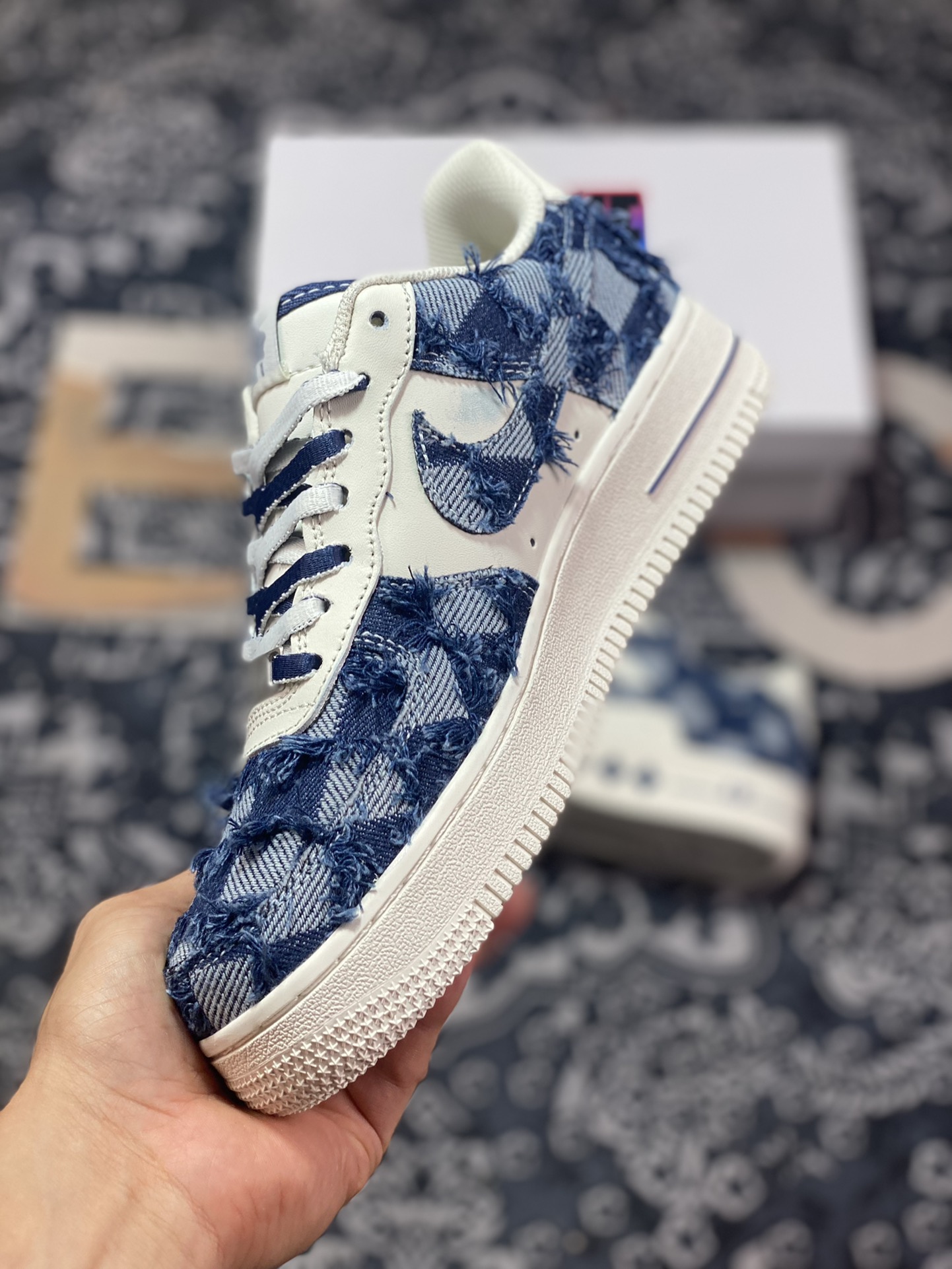 Nike Air Force 1′07 Low”Exclusive Denim” Air Force One series classic low-top sneakers “off-white dark blue checkerboard tassels” FB0607-099