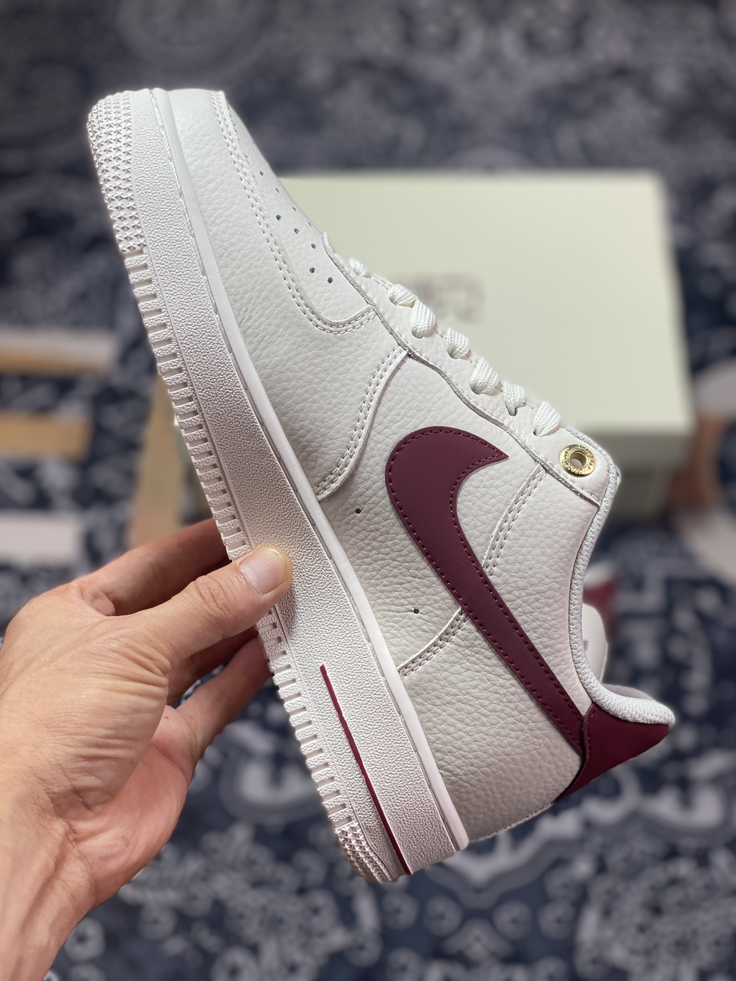 Nike Air Force 1'07”NAI-KE/Beige/Wine Red” Air Force One Sneakers ”NAIKE Beige Wine Red Hook” NK0621-911