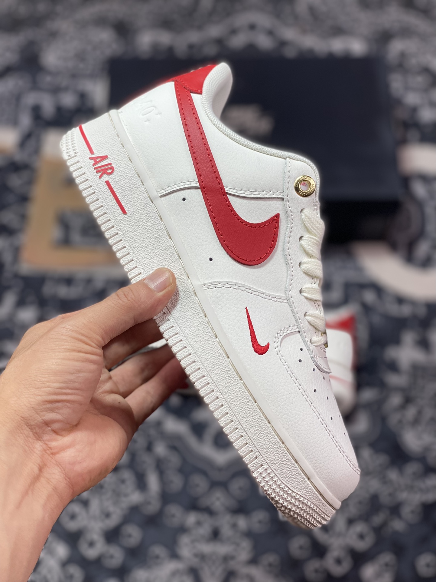 Nike Air Force 1'07” 40th Anniversary/Beige/University Red” Air Force One sneakers DQ7658-107