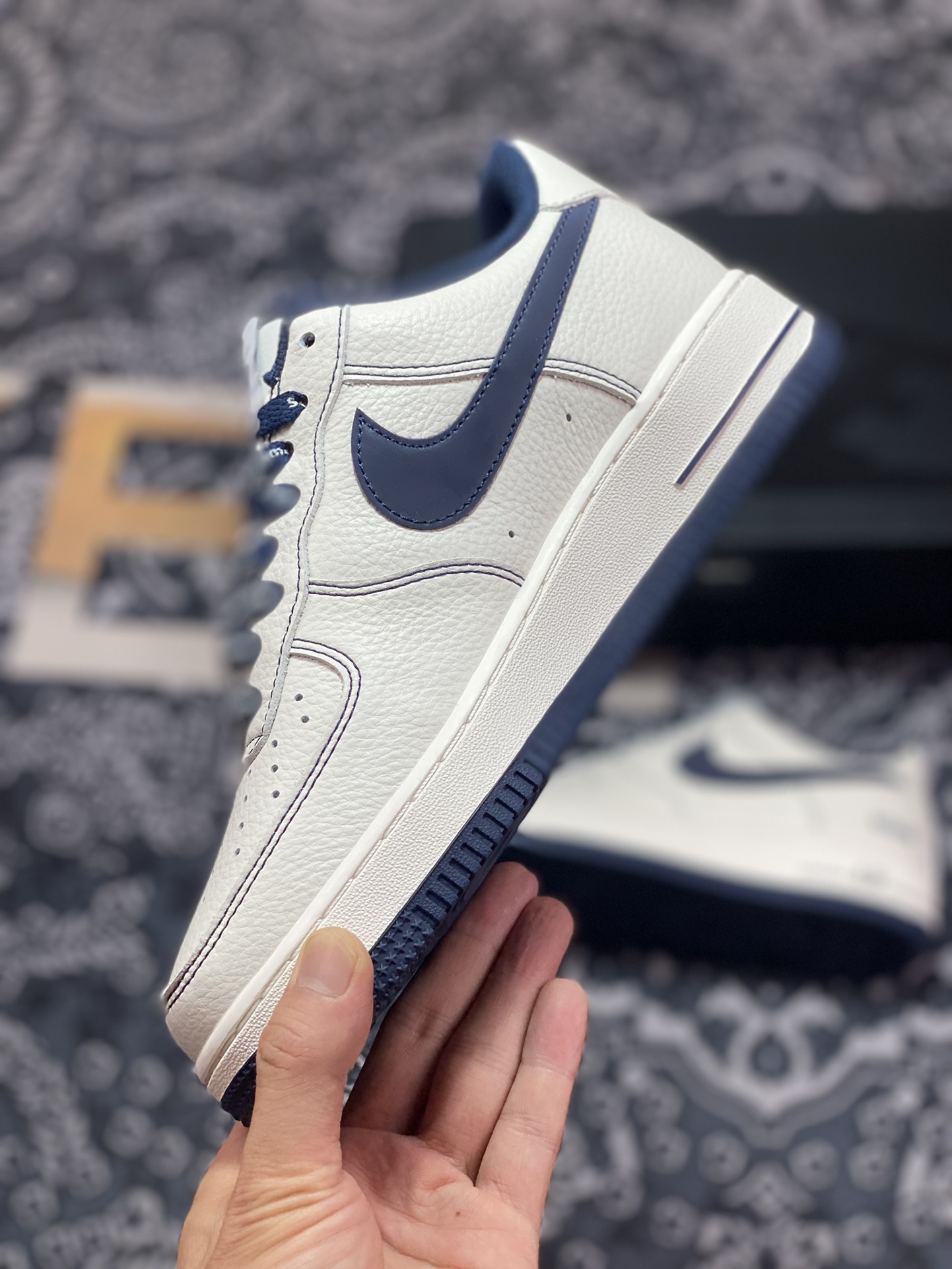 Supreme x Nike Air Force 1 07 Low ”Supreme” Air Force One Sneakers ”Lychee Leather Beige Obsidian Blue Sup” SU0220-005