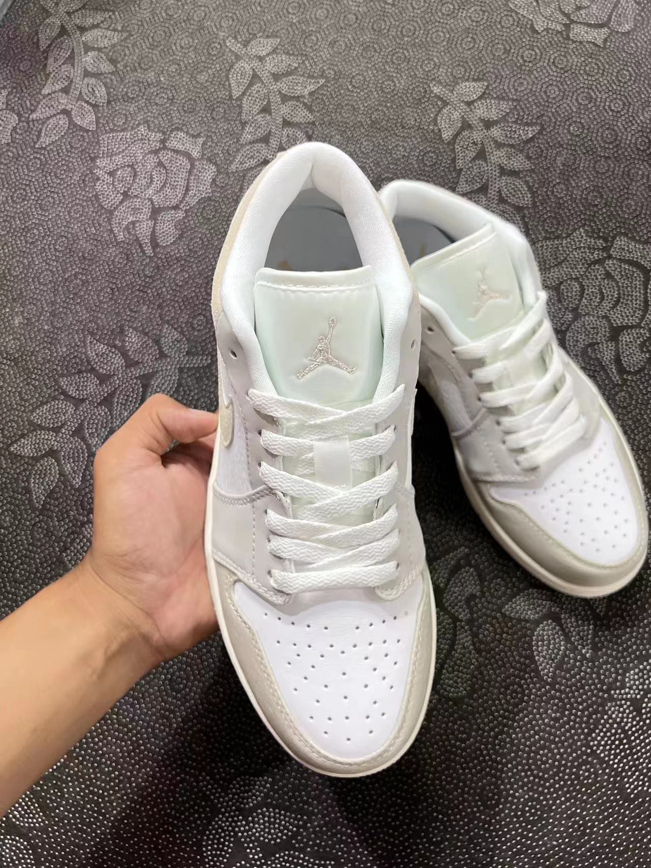 ? Air Jordan 1 Low SE Craft ”Tech Grey“ 解构低帮 白灰配色?