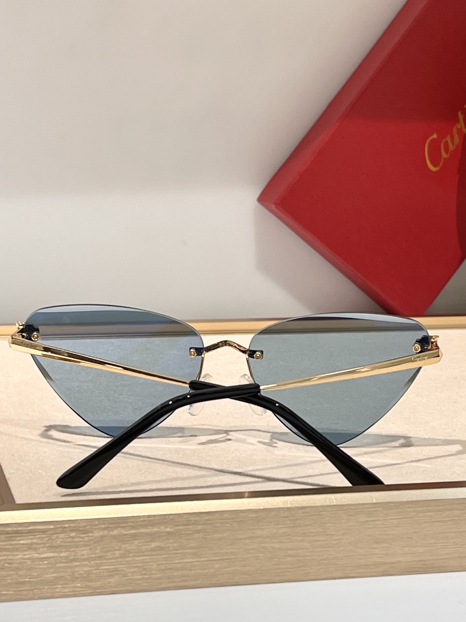  钻石切割工艺 💎经典豹子头
Cartier金灿灿镀金
CT0399S
size：62口15-145✔️