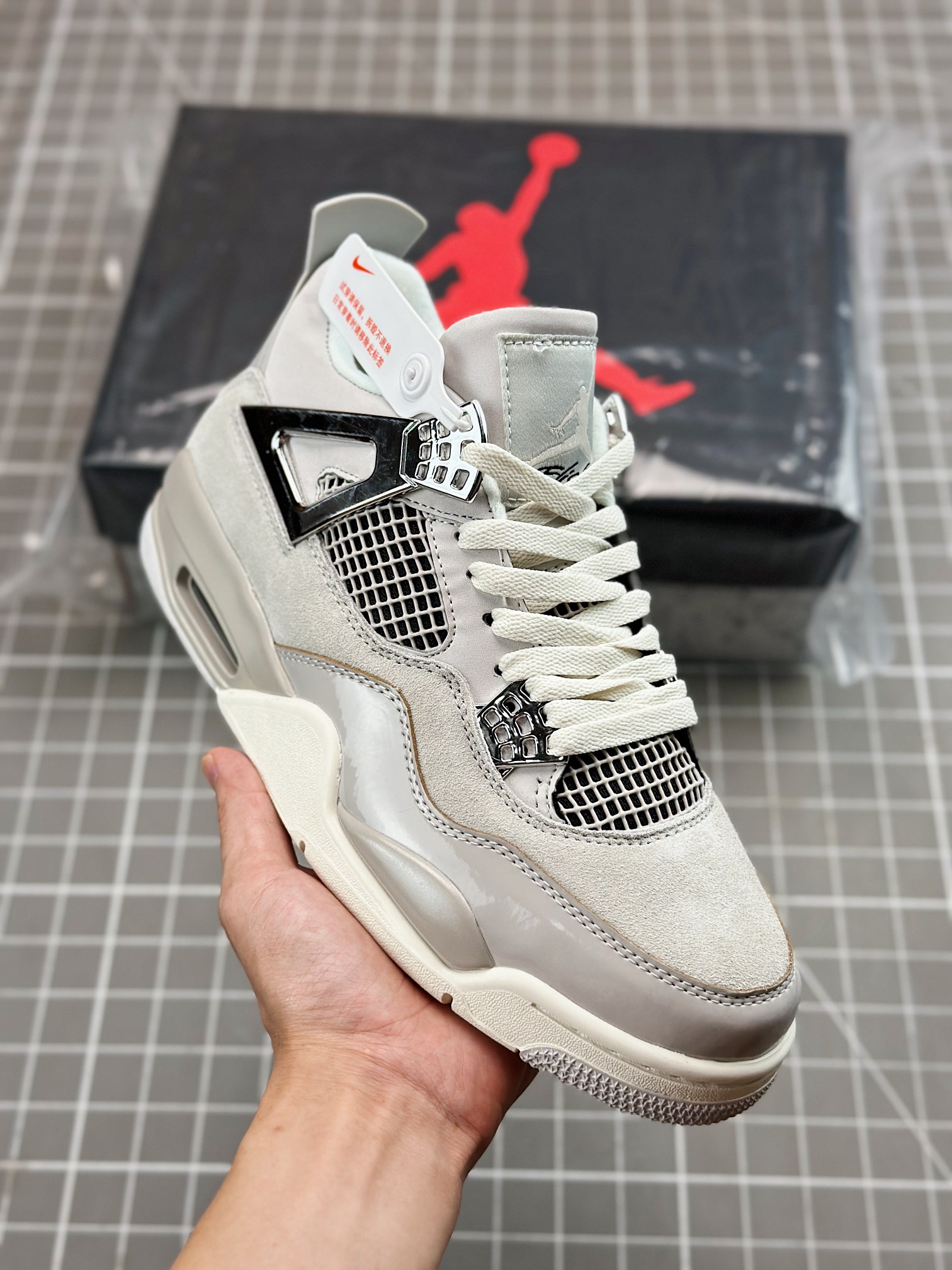 Air Jordan 4 Scarpe Air Jordan Grigio Argento Bianco Splicing Uomini Camoscio