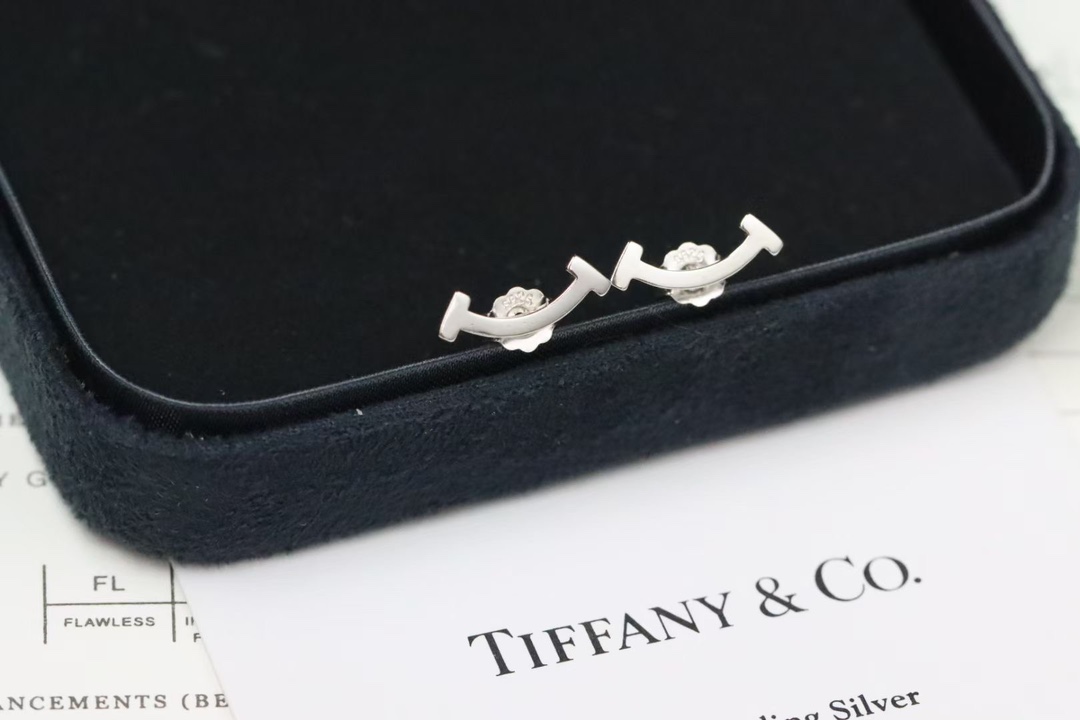 Tiffany & Co. Tiffany&Co. 微笑耳钉 925银