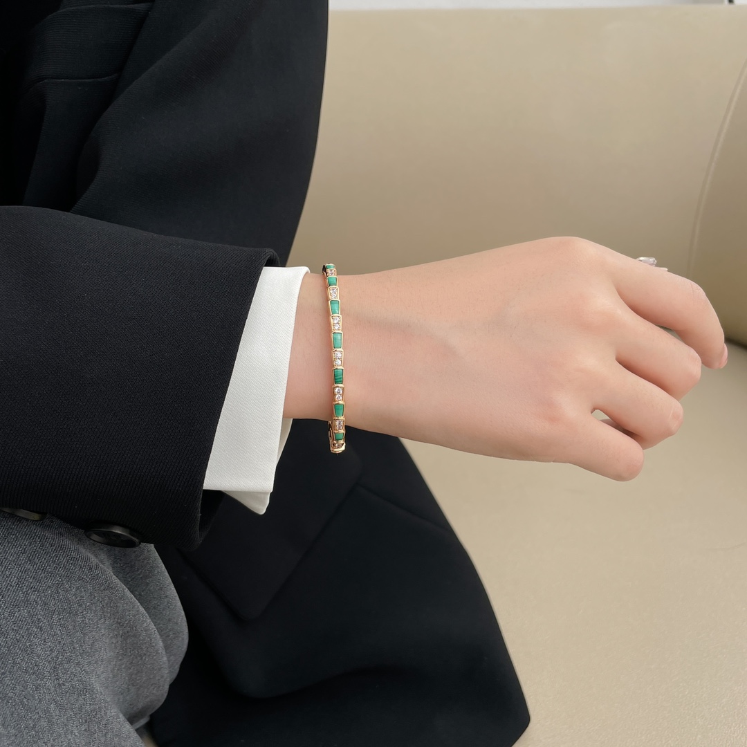Luxurious Serpenti Viper Snake Bracelets: Elegant and Alluring Women’s Party Accessories - 图片 8