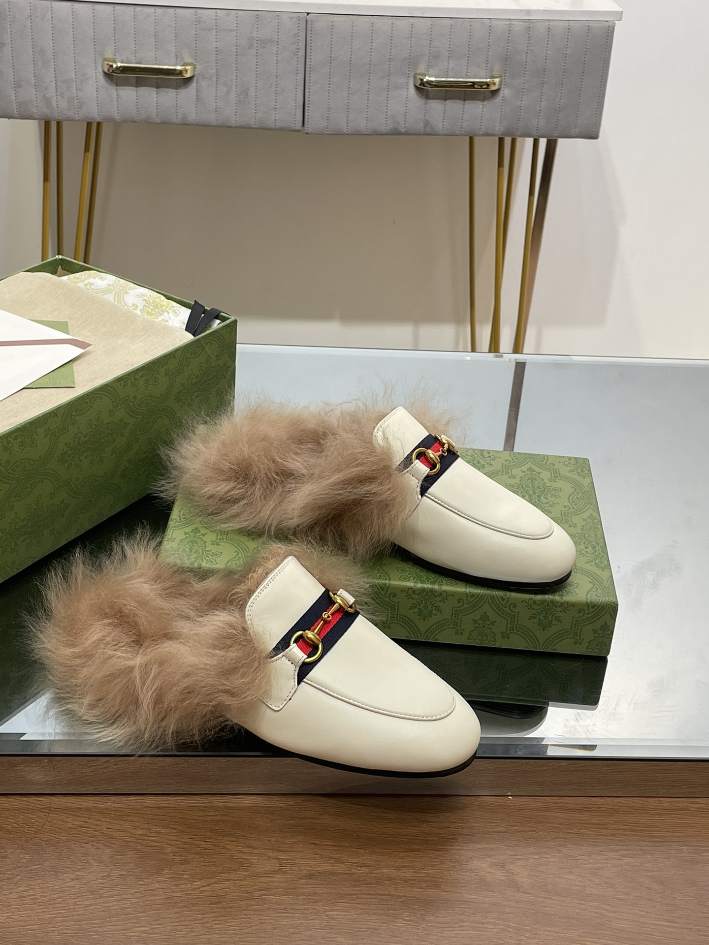 Gucci Princetown Leather Slipper with Horsebit Detail 10 i1691489895 6507 7