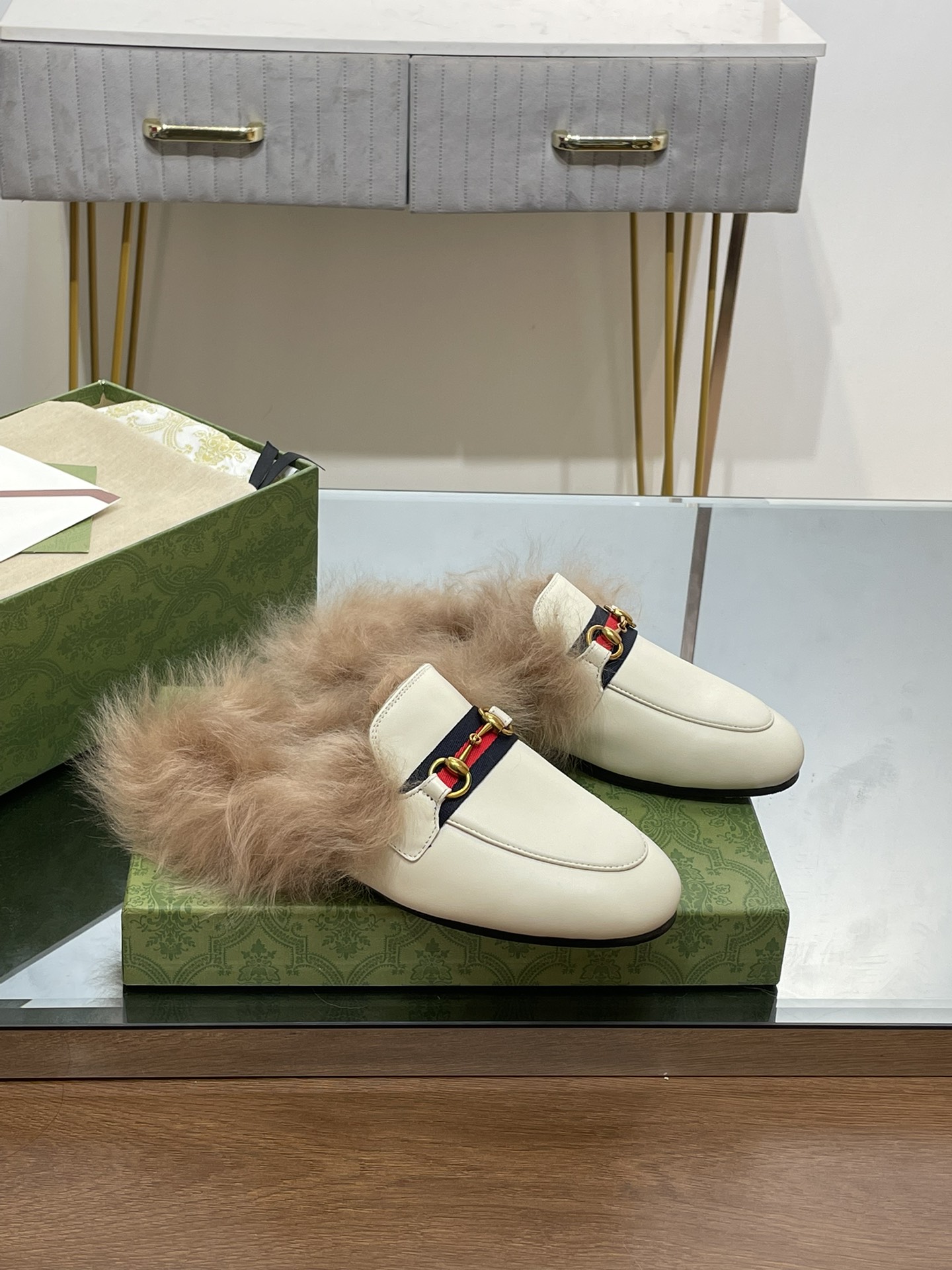 Gucci Princetown Leather Slipper with Horsebit Detail 8 i1691489895 7103 5
