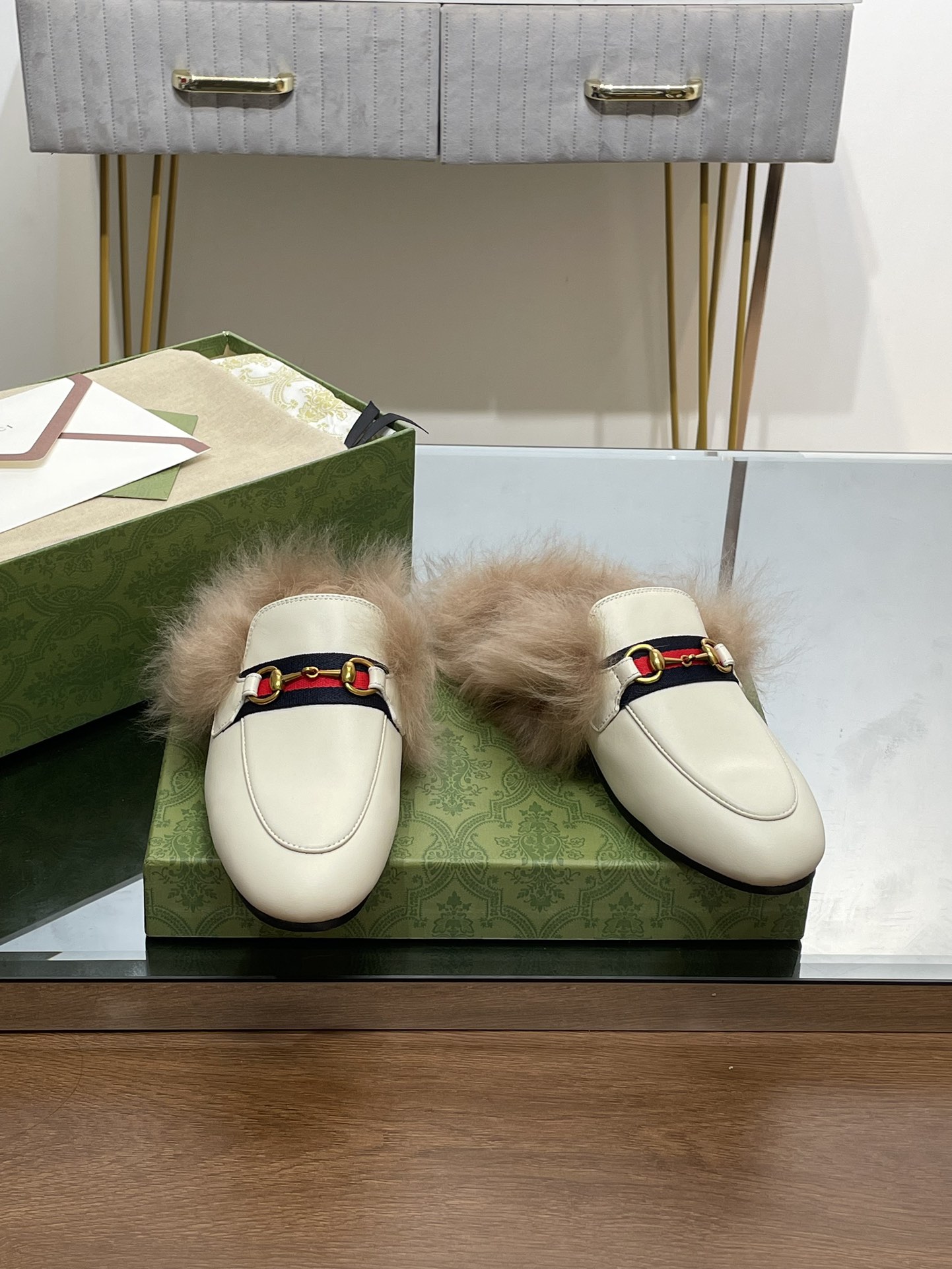 Gucci Princetown Leather Slipper with Horsebit Detail 4 i1691489895 7910 0