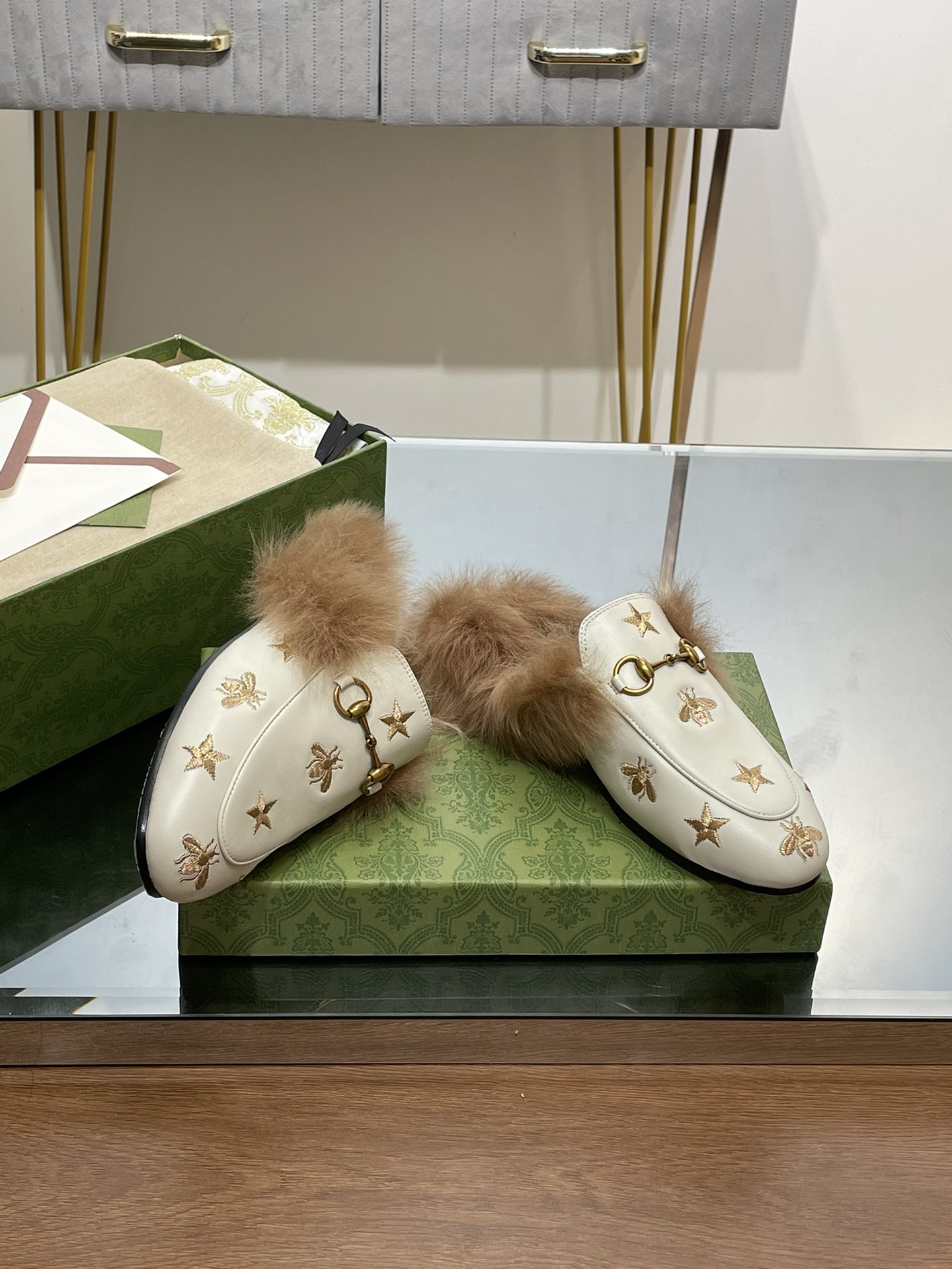 Gucci Princetown Leather Slipper with Horsebit - Luxurious Comfort 10 i1691490233 148 7