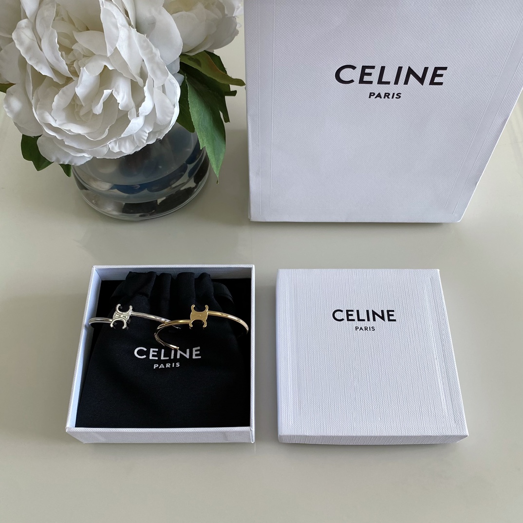 NO:634211,88180,ZP!  Large quantity, please contact customer service. Gold, silver [Cel!ne Arc de Triomphe staggered bracelet] the latest model. Love it!  A series that I fell in love with at first glance!  Internet celebrities love the classic atmosphere the most!  The hardware accessories are all logos carved by CNC engraving machines, which are very clear and delicate!  Look for our products!  The details are really perfect. It can distinguish the low-end version on the market. The difference is not even a little bit. You must compare it with the cool, retro and atmospheric babies. It can be used in any style!  A series that can be worn all year round, bracelet, Cartier high-end jewelry1986090988180,ZP ！量大咨询客Fu 金色,银色【Cel!ne 凯旋门错开手镯】最新款爱了爱了！一眼就看中的系列！网红们最爱经典大气！五金配件均是CNC精雕机雕刻出来的Logo,非常清晰细腻！认准我们家出品！细节真心完美,区分市面low版,差别不是一丁半点,一定要多多对比宝宝们酷甜.复古.大气,什么风格都能驾奴的妥妥的！一年四季都可以佩戴的系列,,bracelet,卡迪亚高端饰品,Jewelry