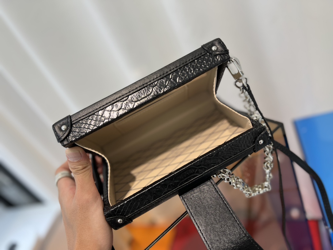 M40273 Black Snakeskin Trunk Collection PETITE MALLE Handbag - Bag 8