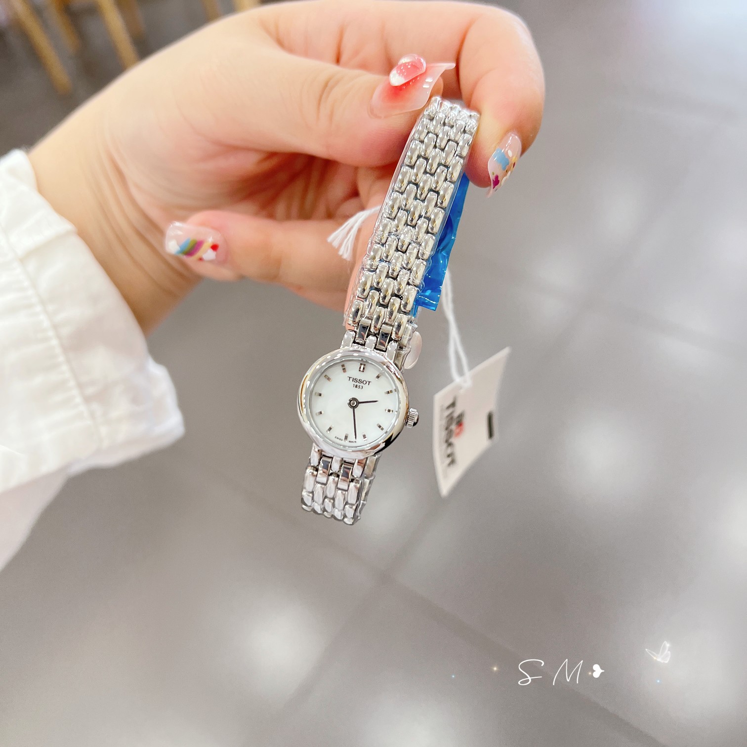Trendy TISSOT Stone Women’s Watches: Silver, Rose Gold, and Steel Options Available - 图片 3