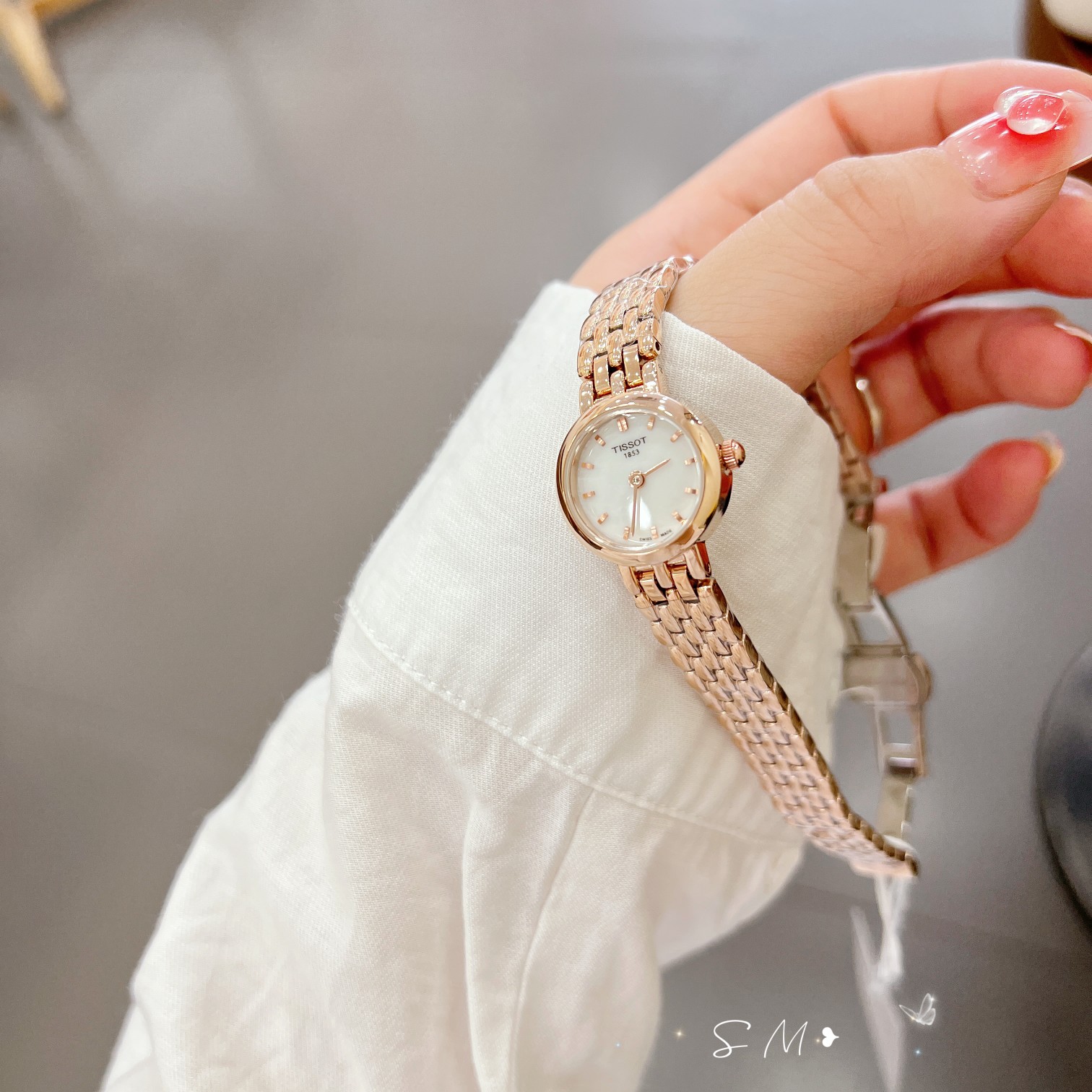 Trendy TISSOT Stone Women’s Watches: Silver, Rose Gold, and Steel Options Available - 图片 7