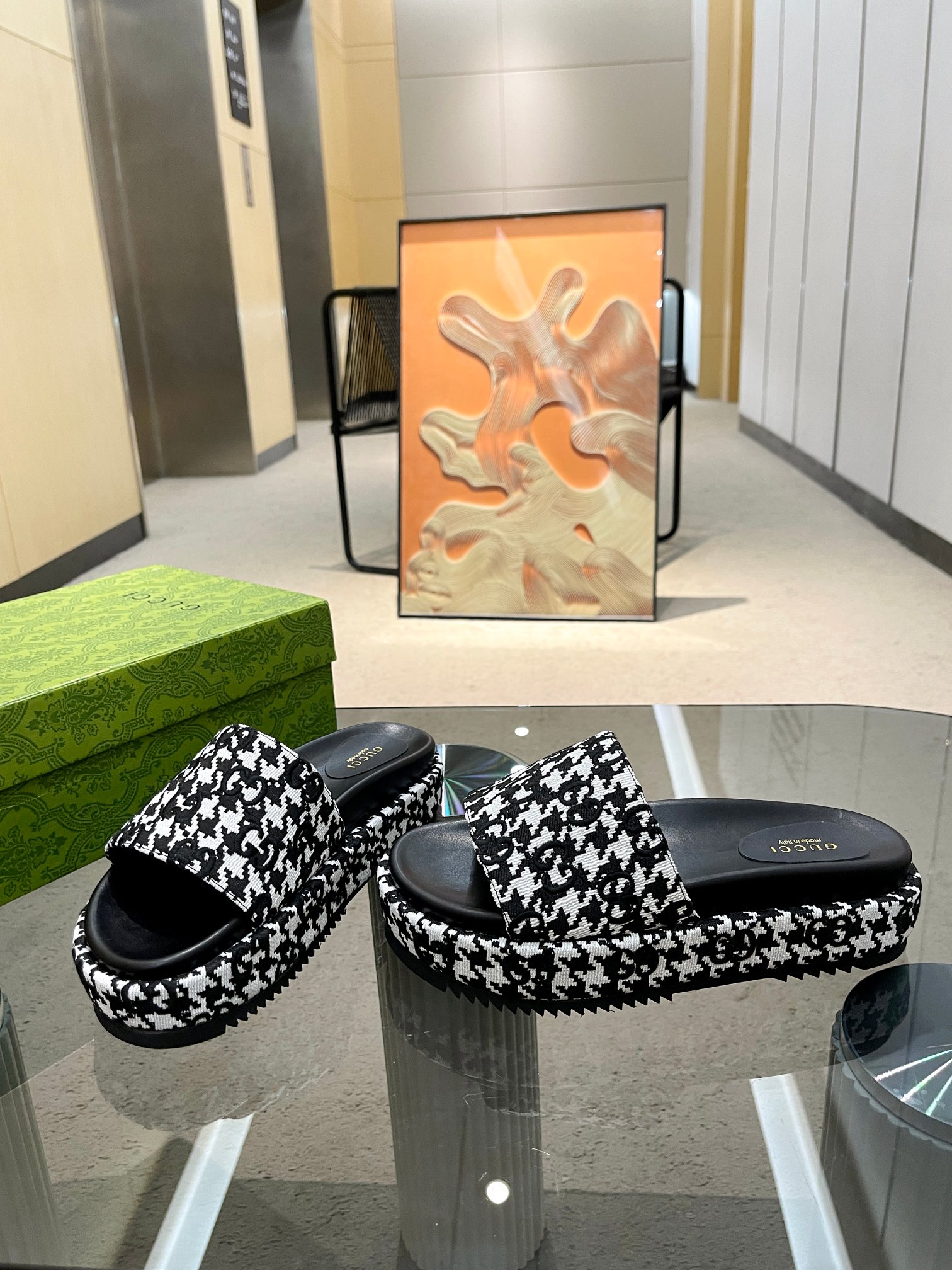Gucci Houndstooth Print Platform Slides,Luxury Women's Sandals 10 a1691585085313 0114