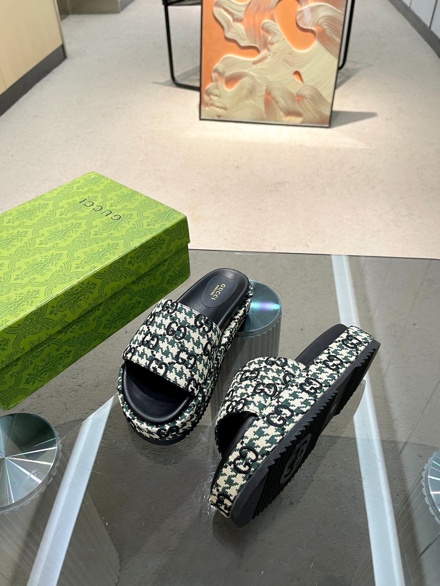 Gucci Limited Edition Platform Slides with Houndstooth Pattern 6 a1691585096577 6881