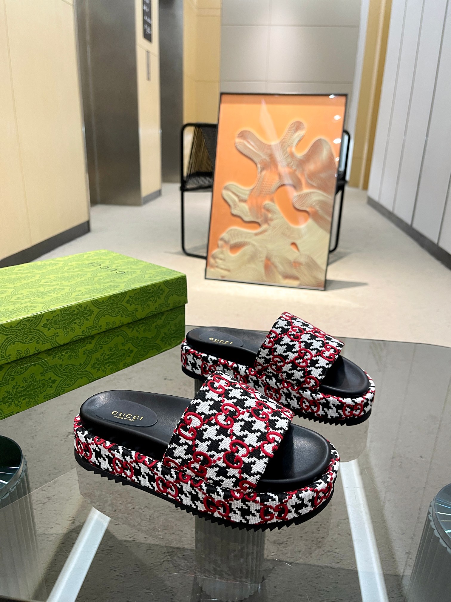Gucci Gci Limited Edition Platform Slides, Houndstooth Pattern, Comfortable 3 a1691585110870 4501