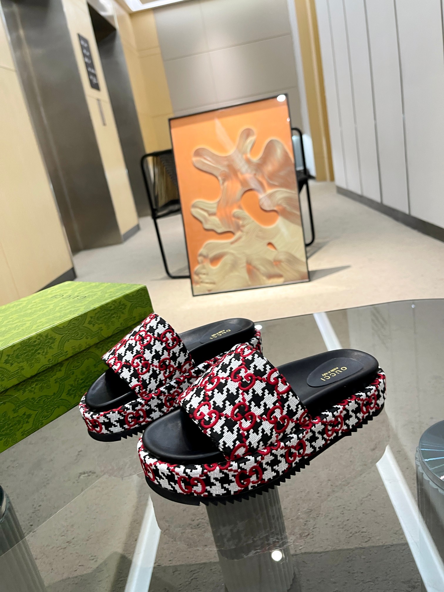 Gucci Gci Limited Edition Platform Slides, Houndstooth Pattern, Comfortable 5 a1691585111512 3755