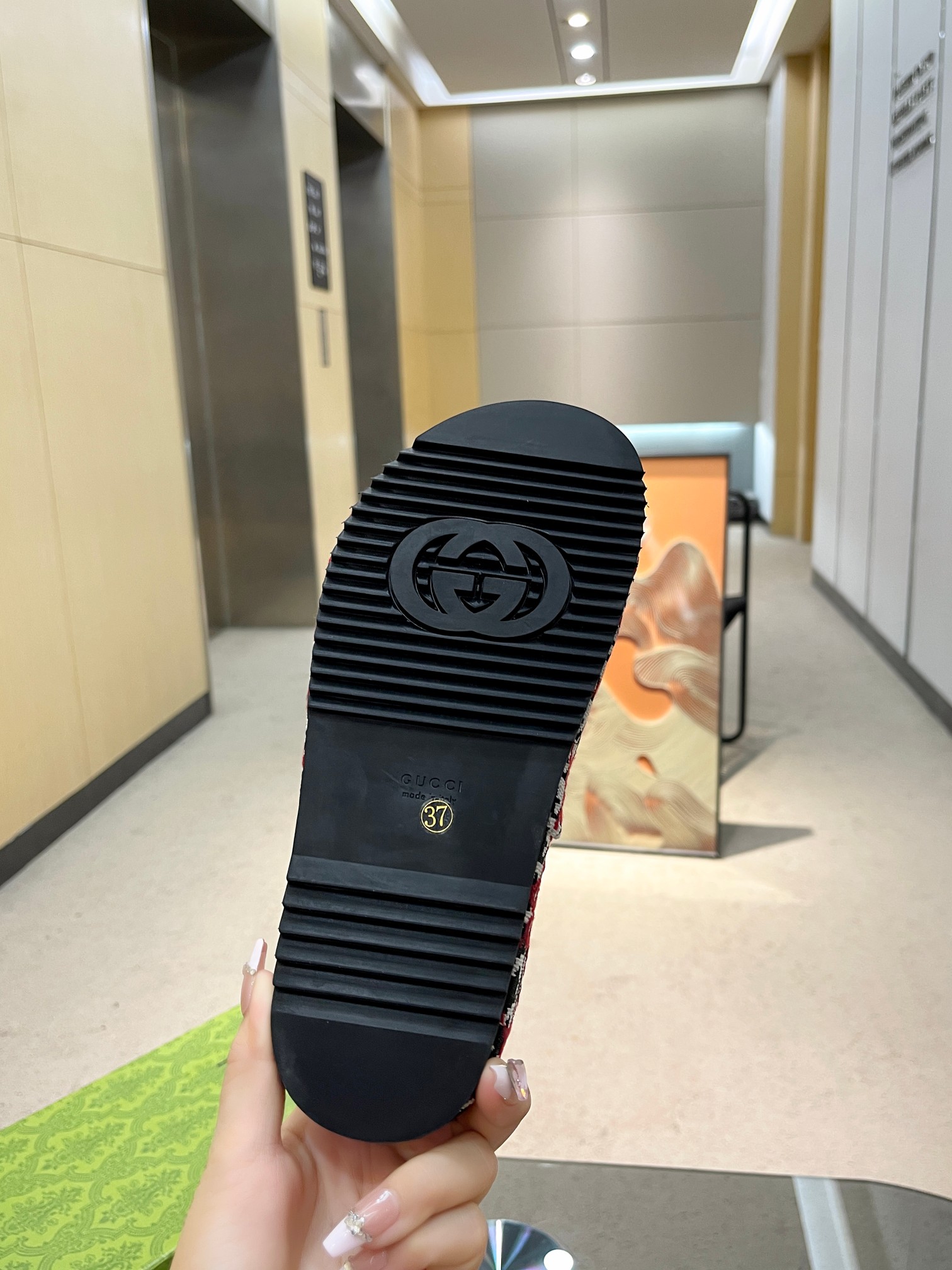 Gucci Gci Limited Edition Platform Slides, Houndstooth Pattern, Comfortable 7 a1691585112165 6755