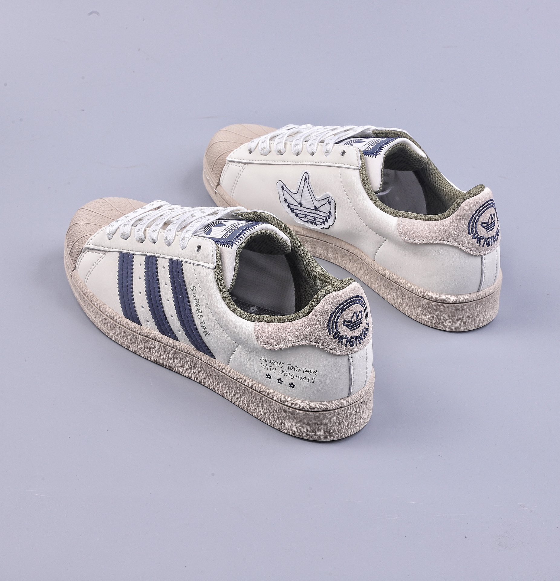 Adidas SUPERSTAR shell toe casual sneakers IG3852