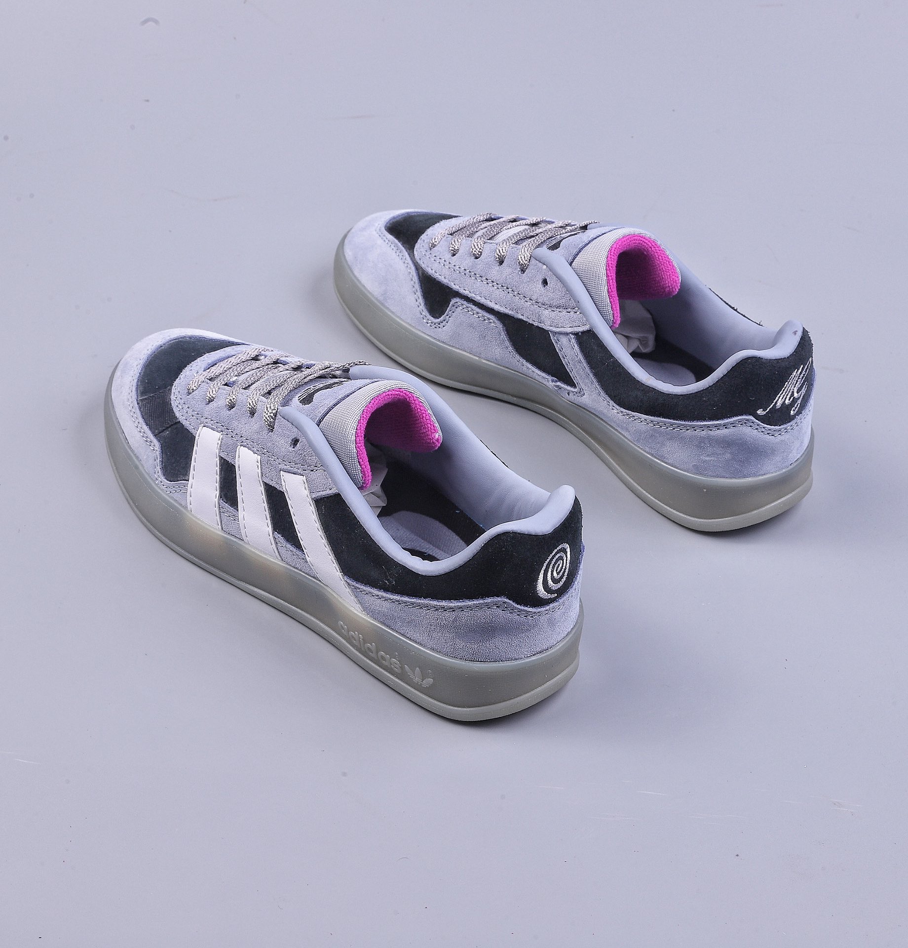 YH Adidas originals Aloha Super ”One Black Eye” anti-slip shock absorption wear-resistant GY6896